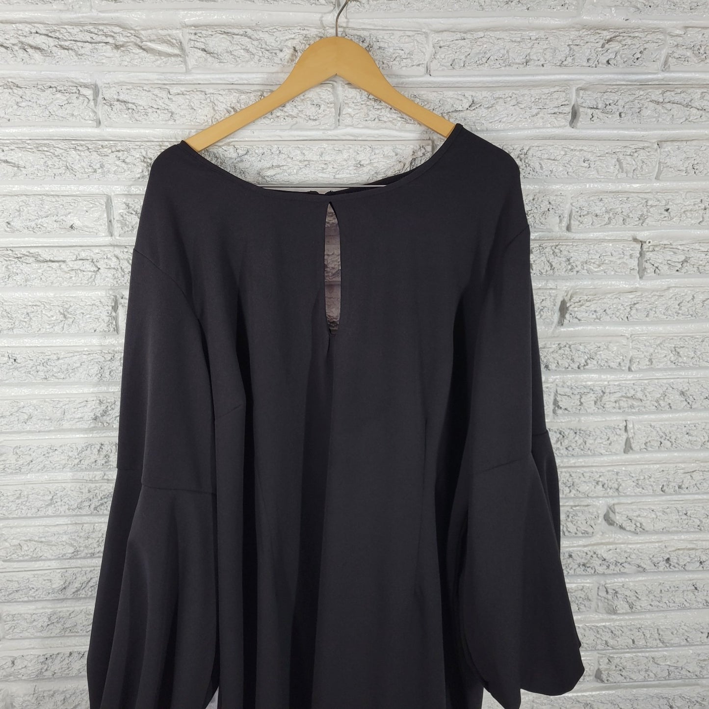 Ashley Stewart Womens Dress 30 Plus Gathered Sleeve Black Keyholes Poly Blend