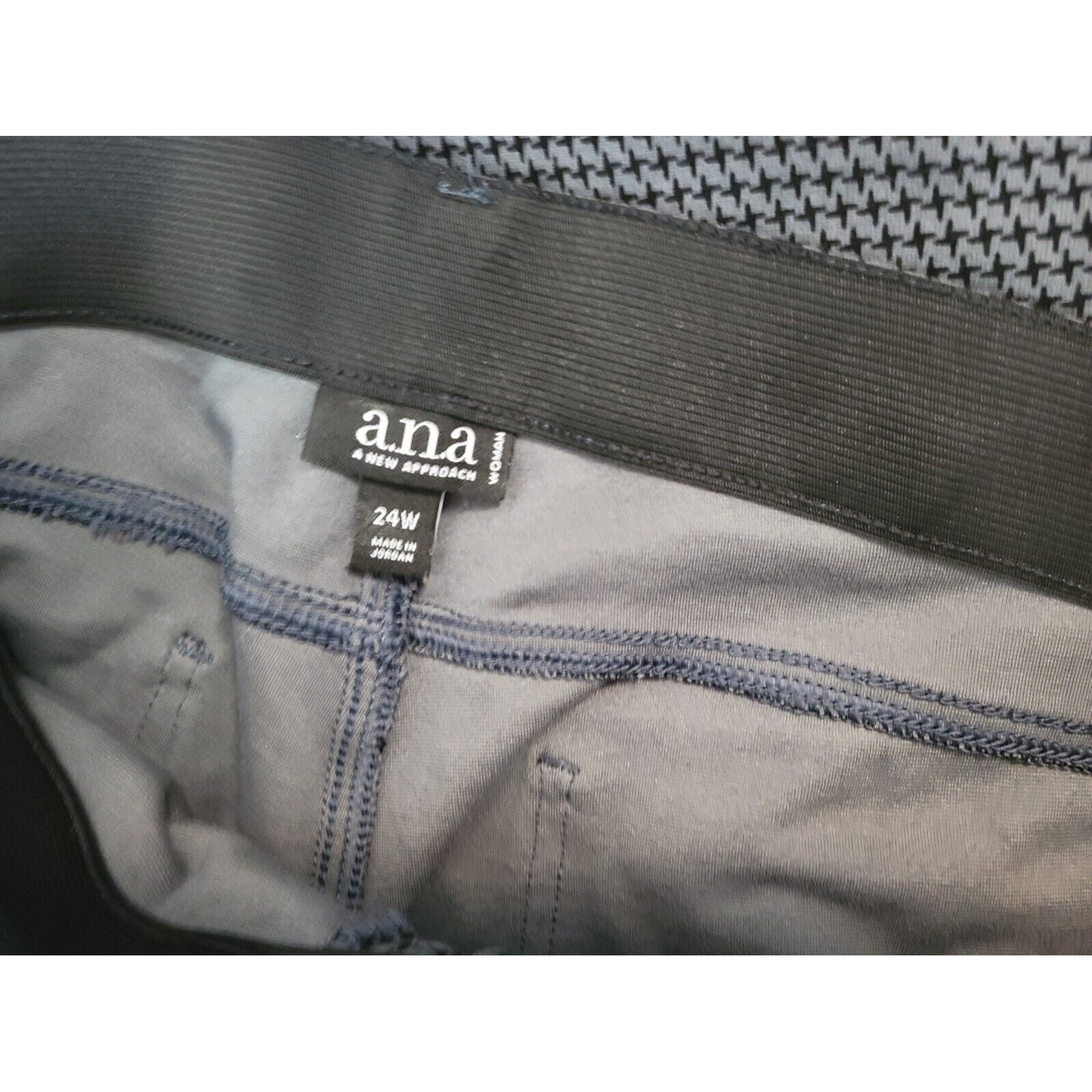 Ana Womens Pants 24W Plus Crop New Approach Gray Pinwheel Zip Fly Casual Pockets