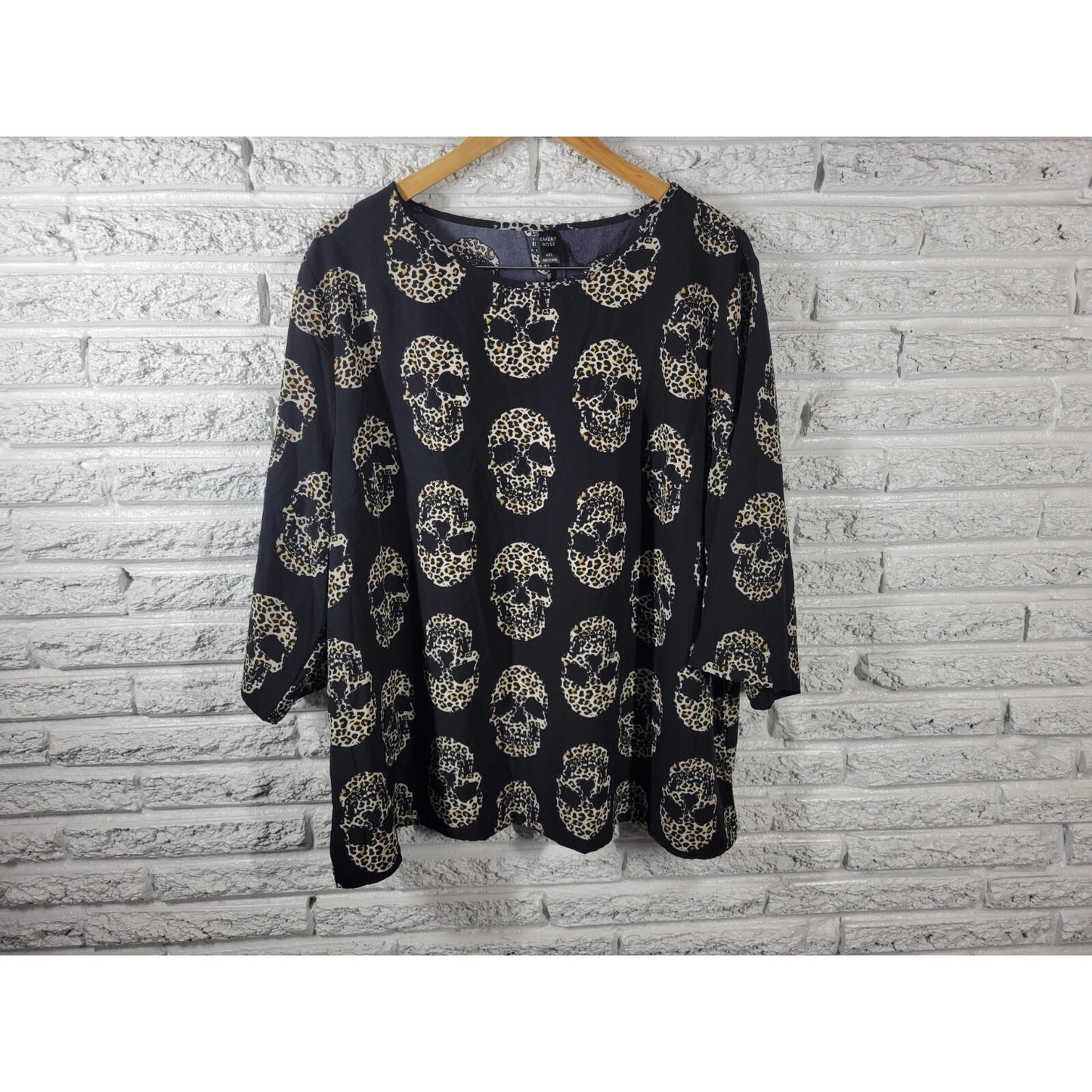 Halloween Emery Rose Womens Top 4XL Skulls All Over Animal Print Polyester Comfy