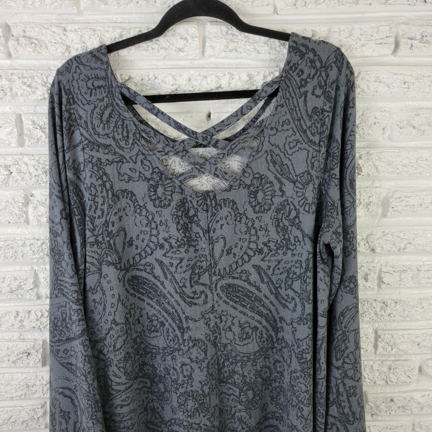 Boutique Women Dress 0X Plus Long Sleeve Gray Paisley Lattice Back Knee Length