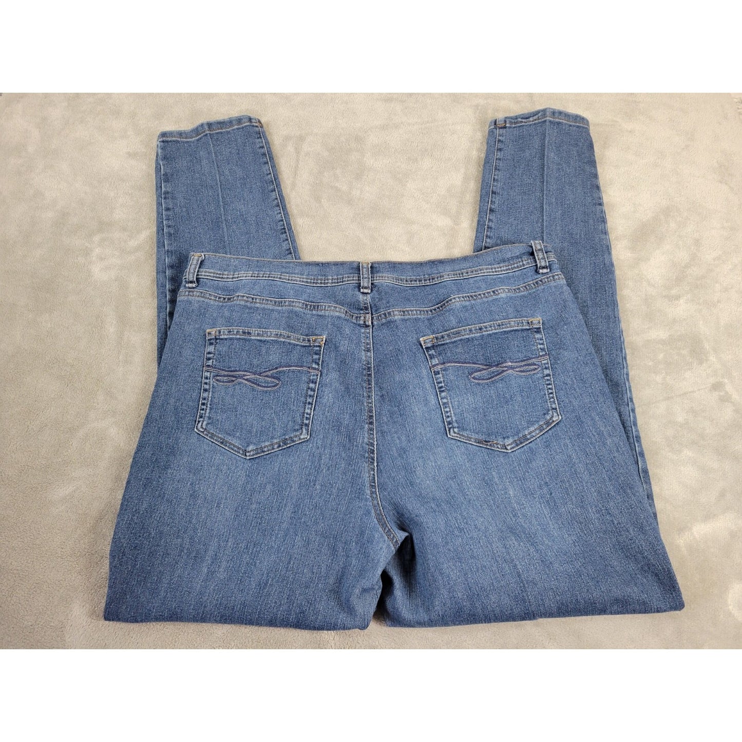 Style & Co Womens Jeans 18 Plus Long Slim Leg Tapered Zip Fly Medium Blue Denim