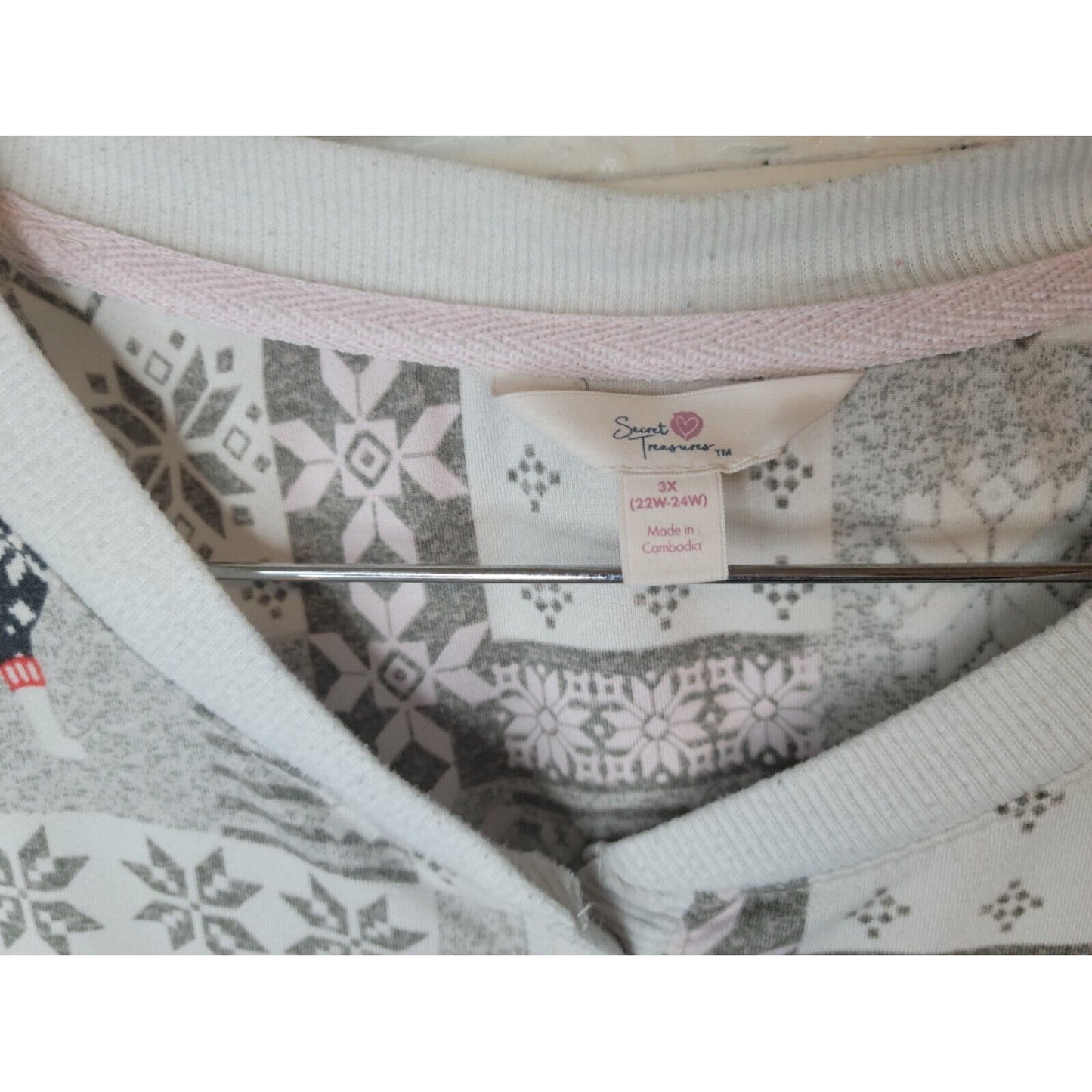 Secret Treasures Womens Top 3X Top Gray Retriever Dog Winter Long Sleeve Snaps