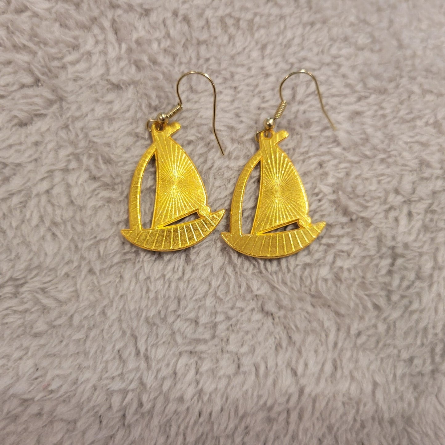 Sailboat Earrings One Pair Gold Tone Dangle Fish Hook Hanging Novelty