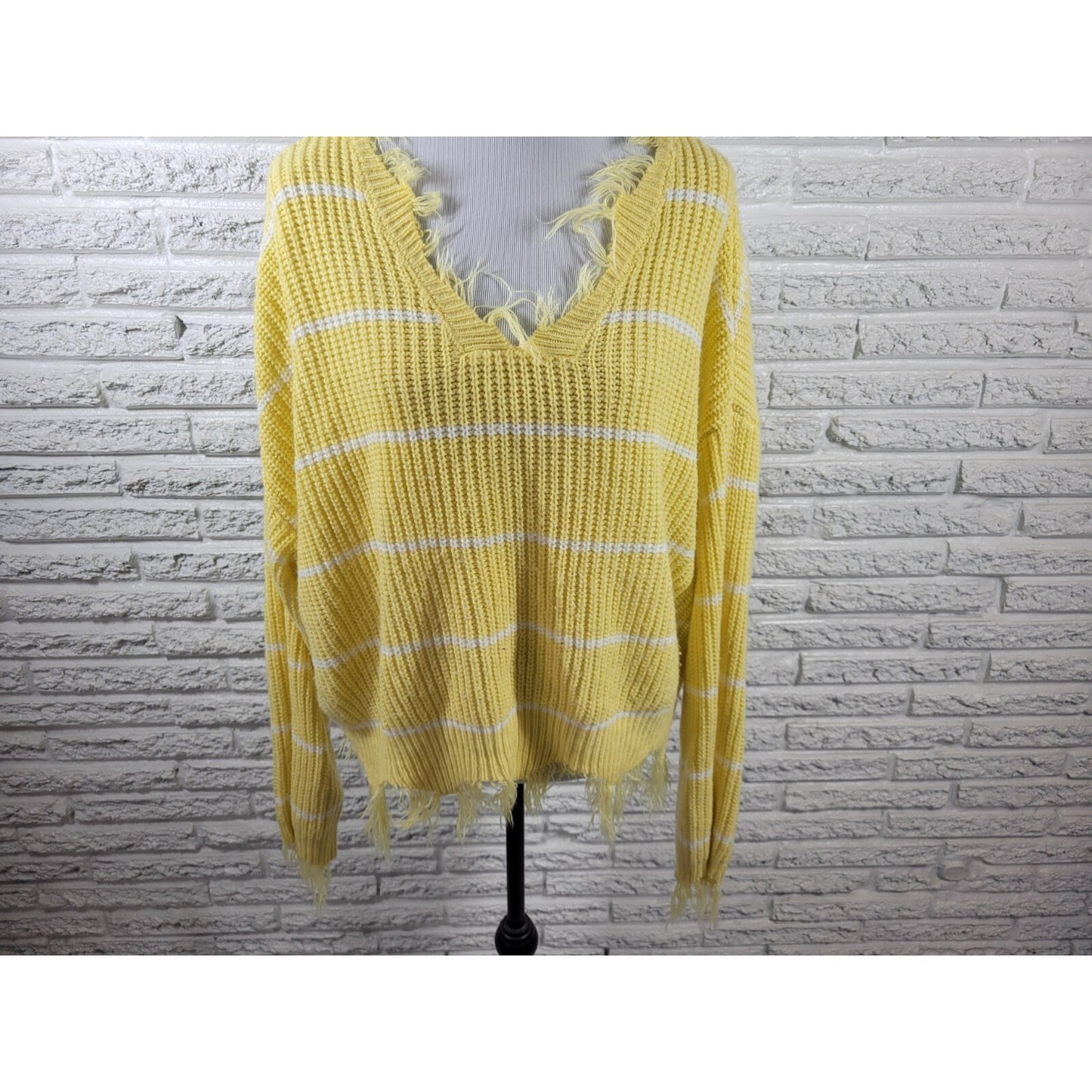 Rue 21 Womens Sweater 2X Plus Cropped Long Sleeve Yellow Stripe Fringe Soft