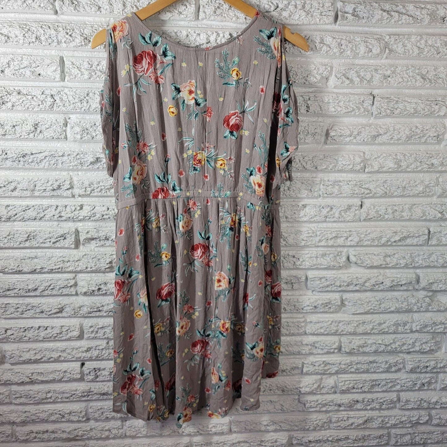 Torrid Womens Dress 0 0X High Low Cold Shoulder Sleeve Gray Rayon Lightweight