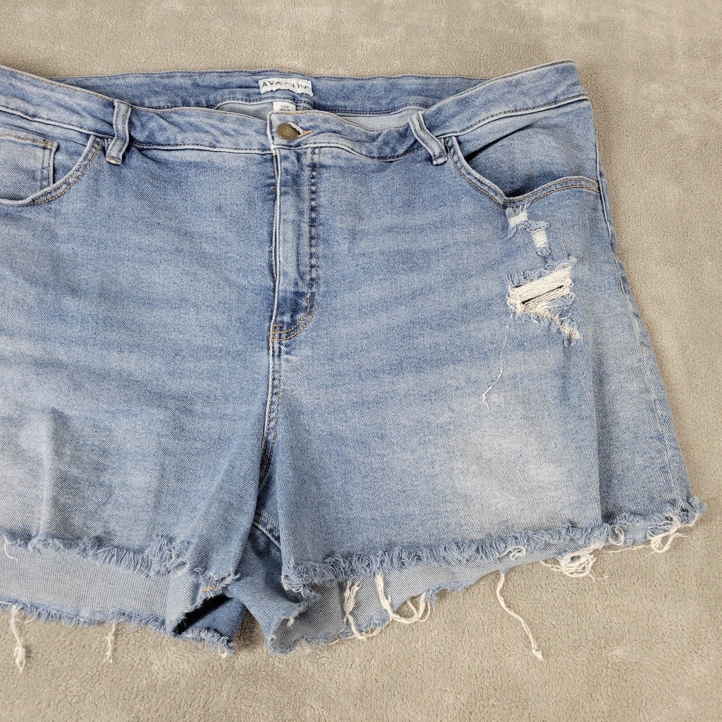 Ava Viv Womens Shorts 22W Medium Blue Denim Distressed Hem Fray Comfort Waist