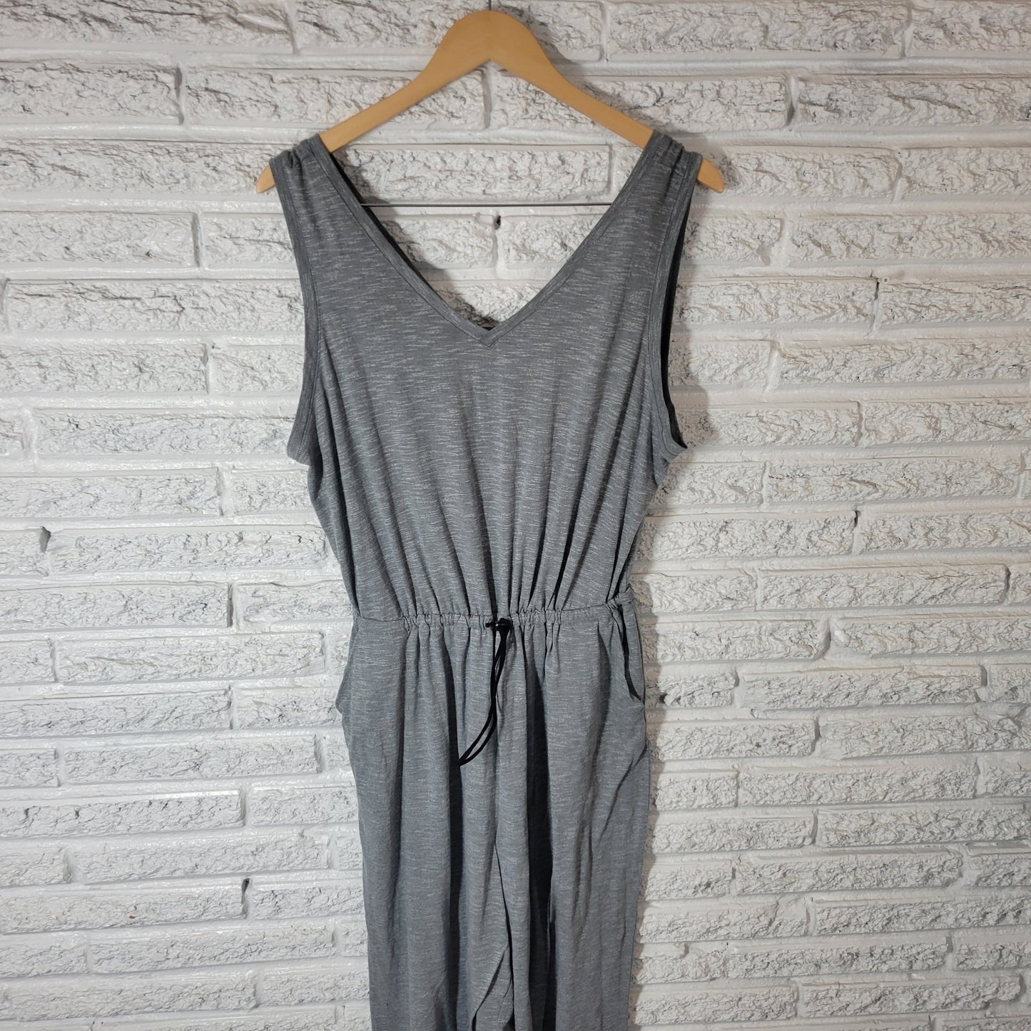 Tek Gear On the Go Womens Jumpsuit XL Capri Gray Sleeveless Drawstring Pockets