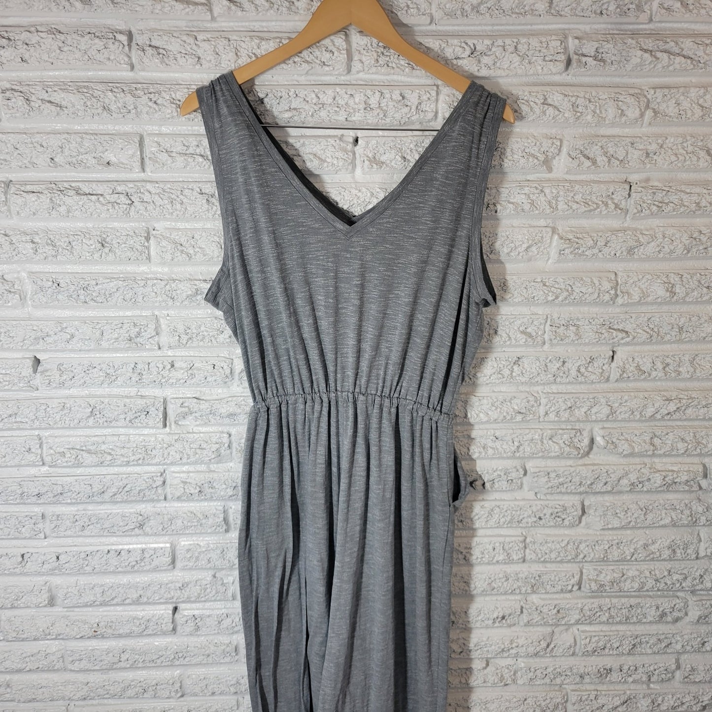Tek Gear On the Go Womens Jumpsuit XL Capri Gray Sleeveless Drawstring Pockets