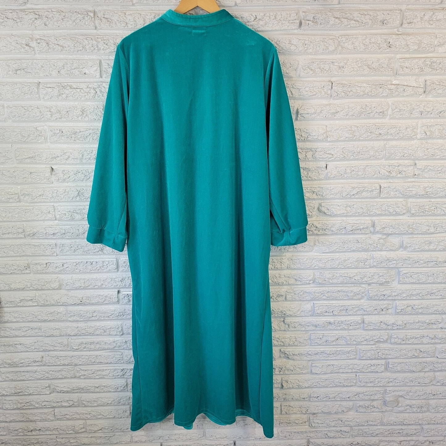 Only Necessities Womens Robe 1X Zip Up Green Velour Cinched Pockets Loungewear