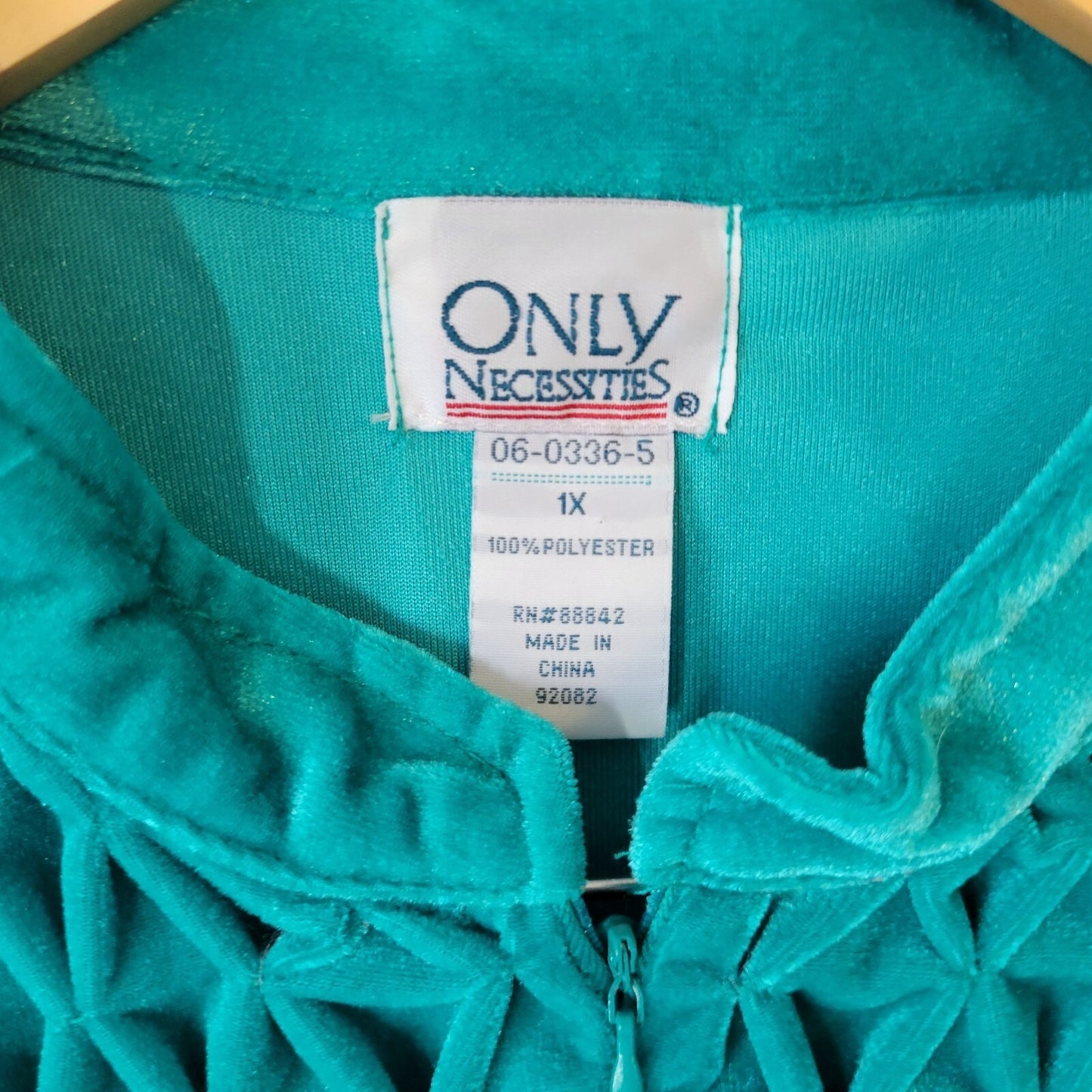 Only Necessities Womens Robe 1X Zip Up Green Velour Cinched Pockets Loungewear