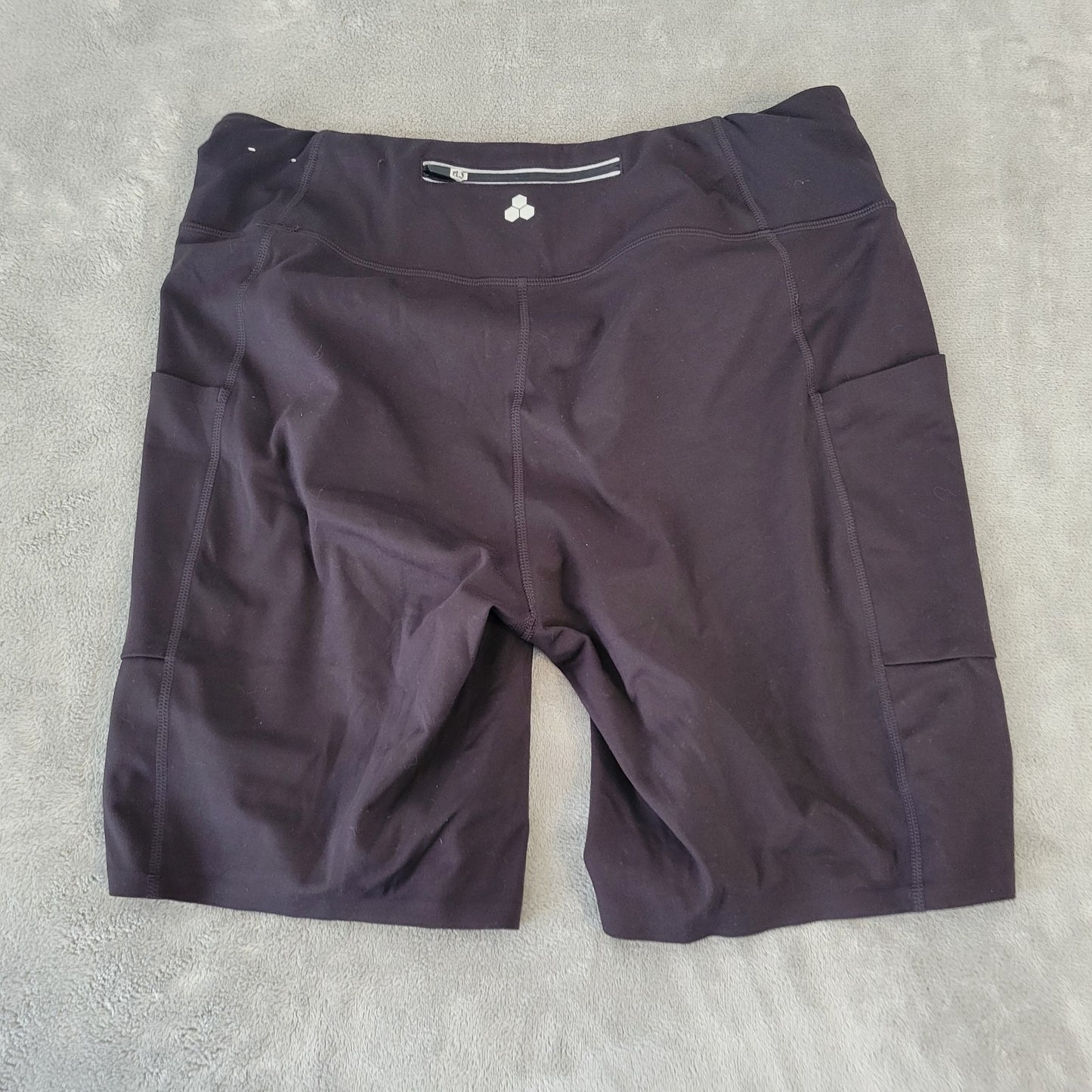 Tek Gear Workout Womens Shorts 1X Pull On Athletic Black Lightweight Poly Blend
