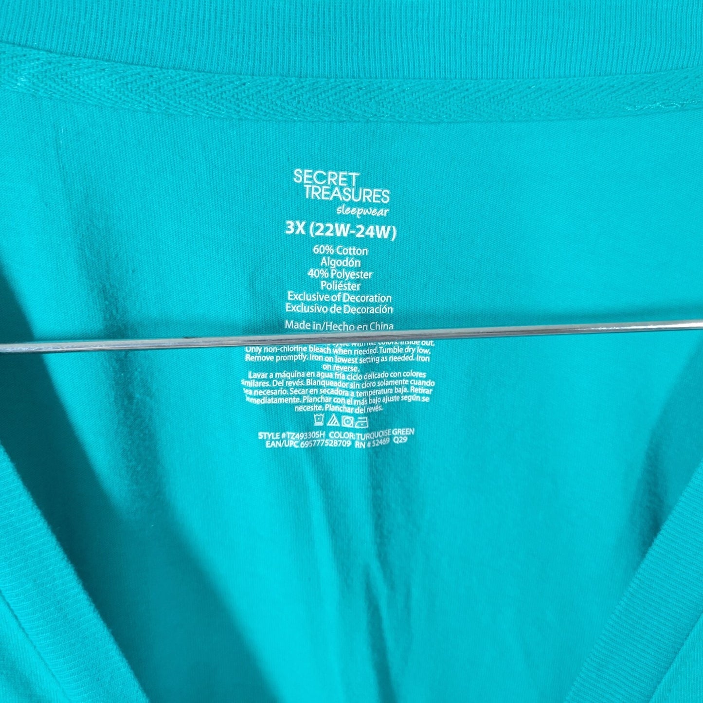 Secret Treasures Womens Pajama Top 3X Plus Blue Green Baby Its Cold Outside