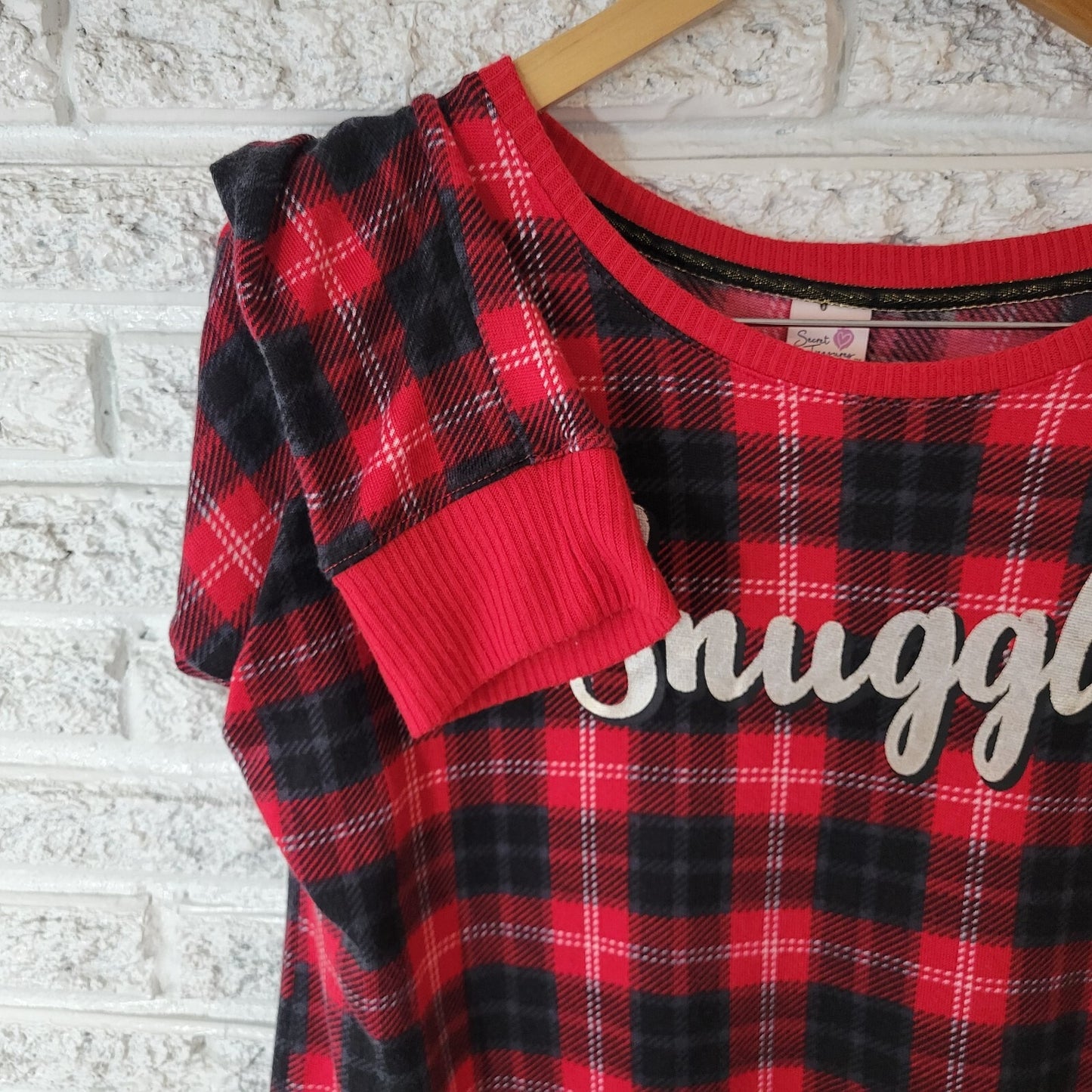 Secret Treasures Womens Pajama Top XL 16 18 Long Sleeve Red Plaid Snuggle Soft