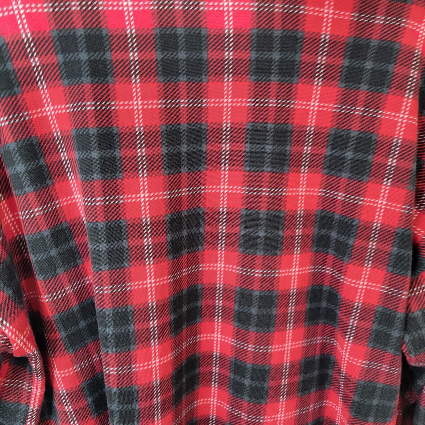 Secret Treasures Womens Pajama Top XL 16 18 Long Sleeve Red Plaid Snuggle Soft