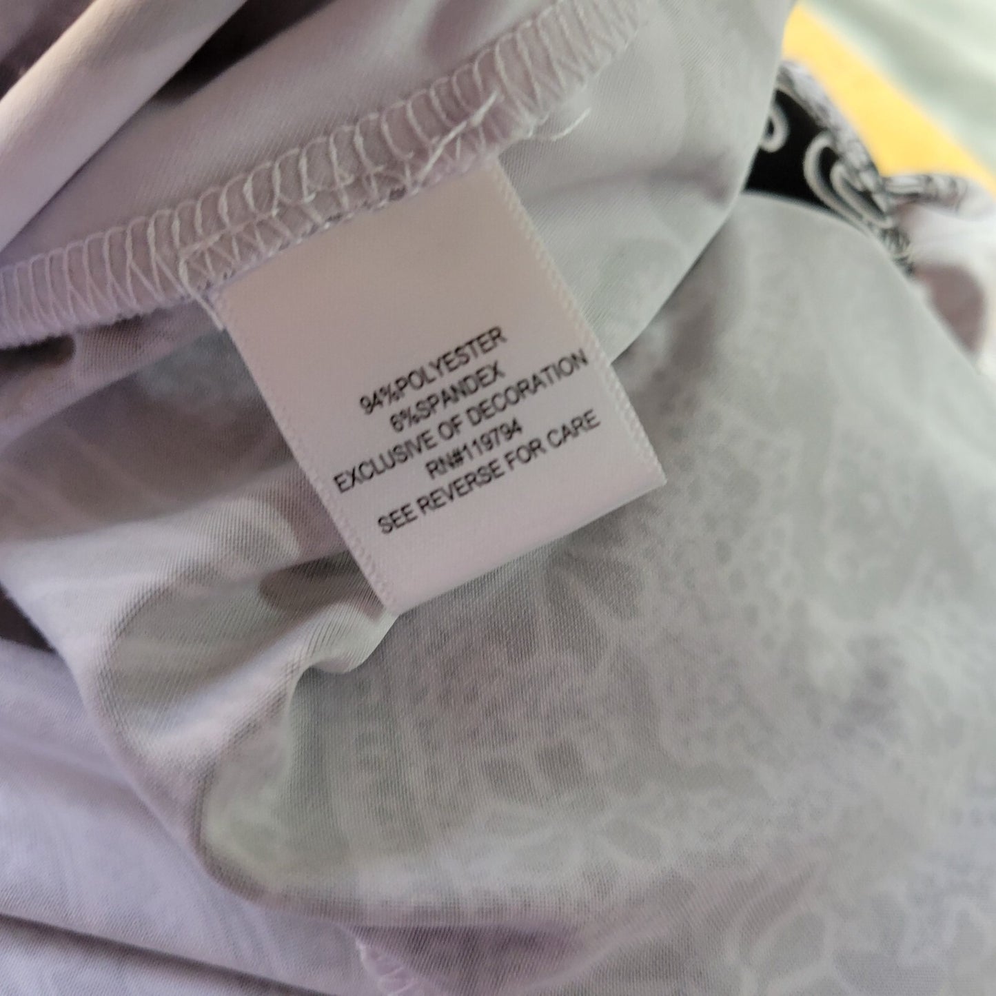 World Unity Womens Top 2X Plus Black White Paisley Asymmetric Lace Trim Studded