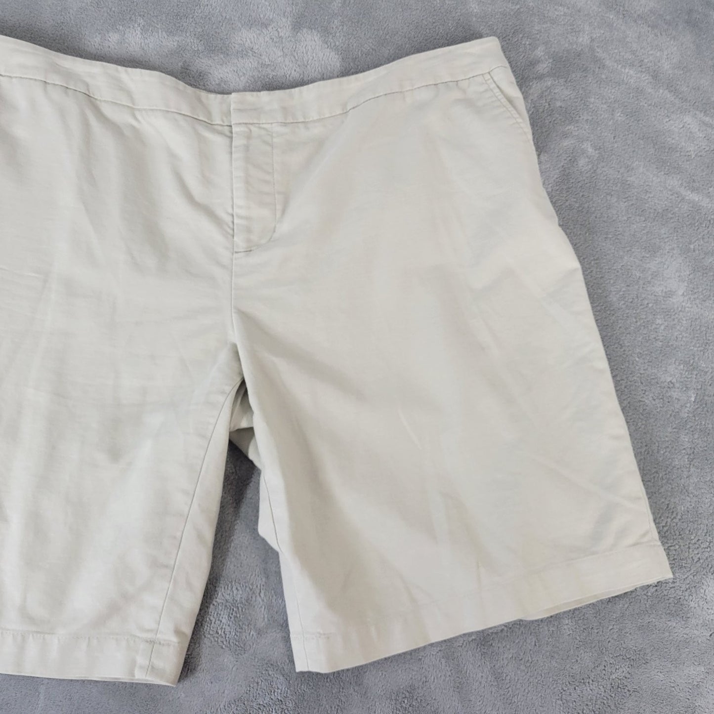 Coldwater Creek Womens Shorts Natural Fit Beige 20 Plus Lightweight Zip Fly