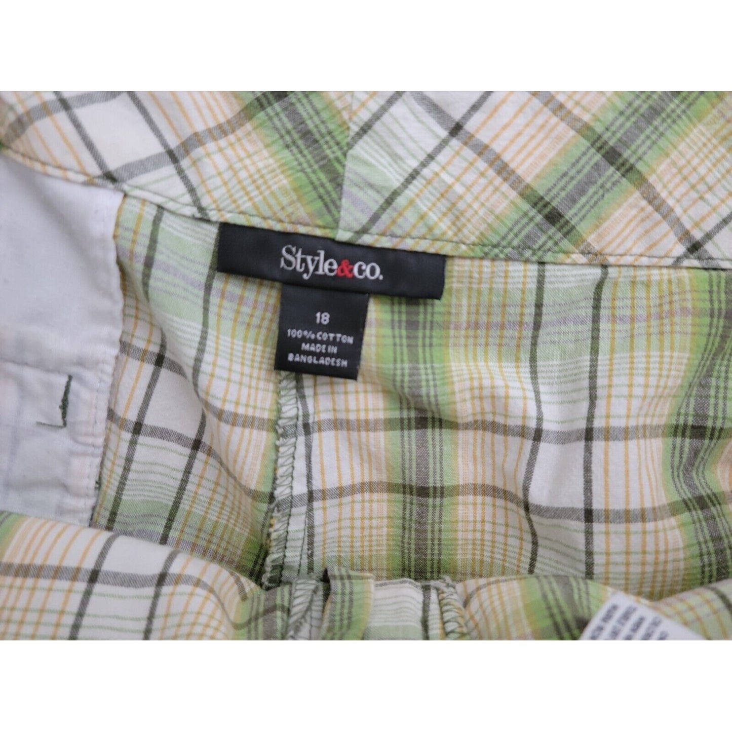 Style & Co Women Shorts 18 Walking Lightweight Cotton Green Plaid Casual Zip Fly