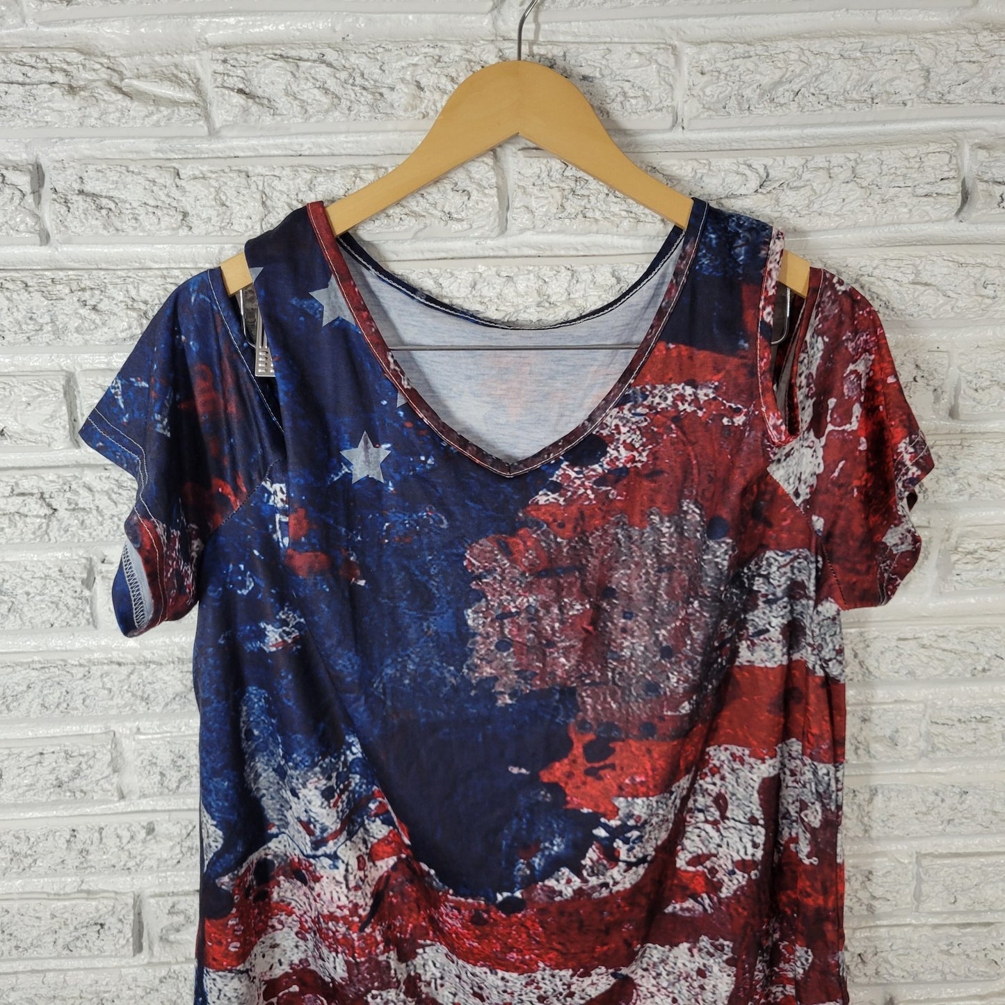 Fourth of July Womens Top XXL Plus Cold Shoulder Patriotic Blue Red Poly Blend