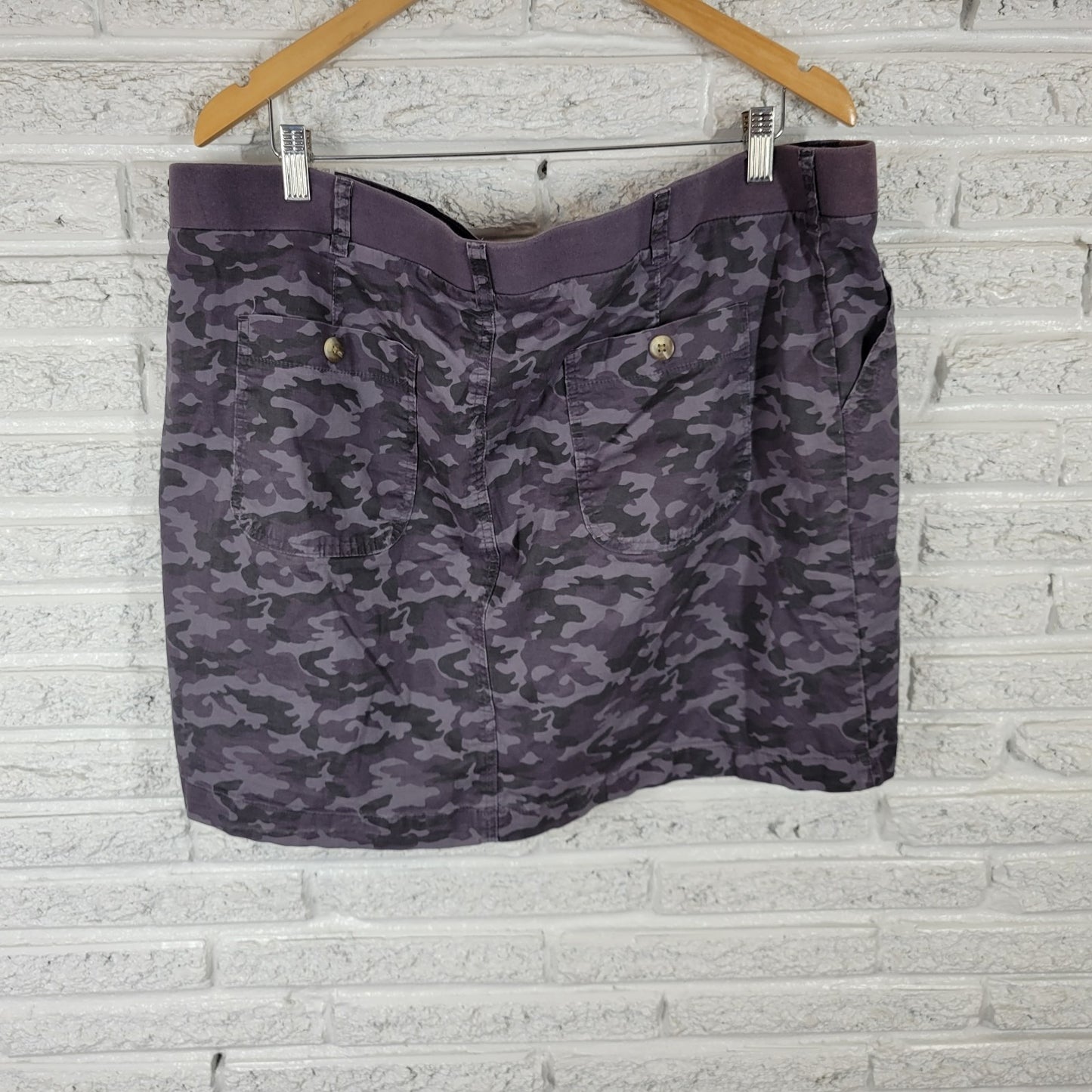 Lee Womens Skort 22 Mid Rise Zip Fly Gray Camouflage Lightweight Cotton Blend