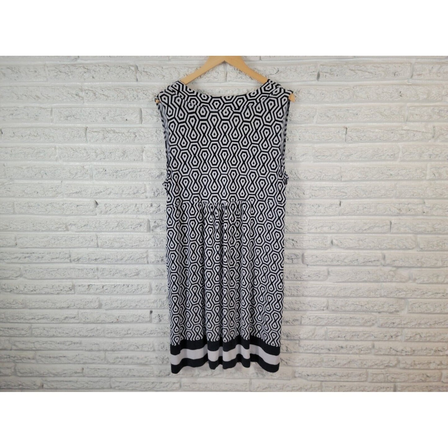 CJ Banks Womens Dress 1X Plus Mini Sheath Sleeveless Black Geometric Rayon Blend