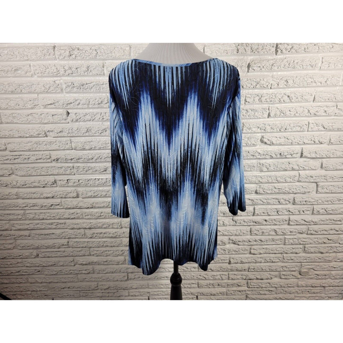 Coral Bay Womens Top 2X Plus 3/4 Sleeve Blue Geometric Embroider Keyhole Office