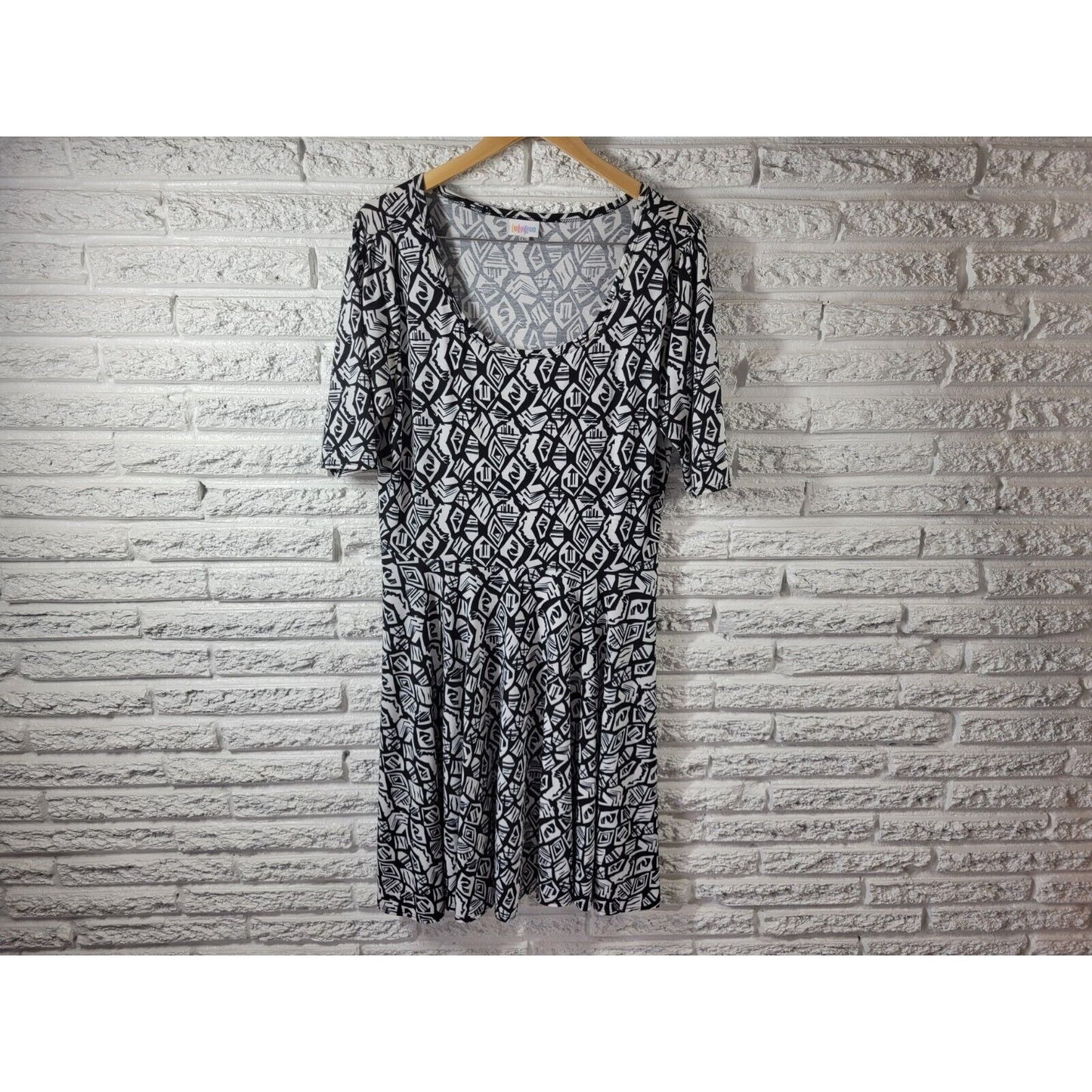 Lularoe Womens Dress 2XL Plus Fit Flare Short Sleeve Black Geometric Poly Blend