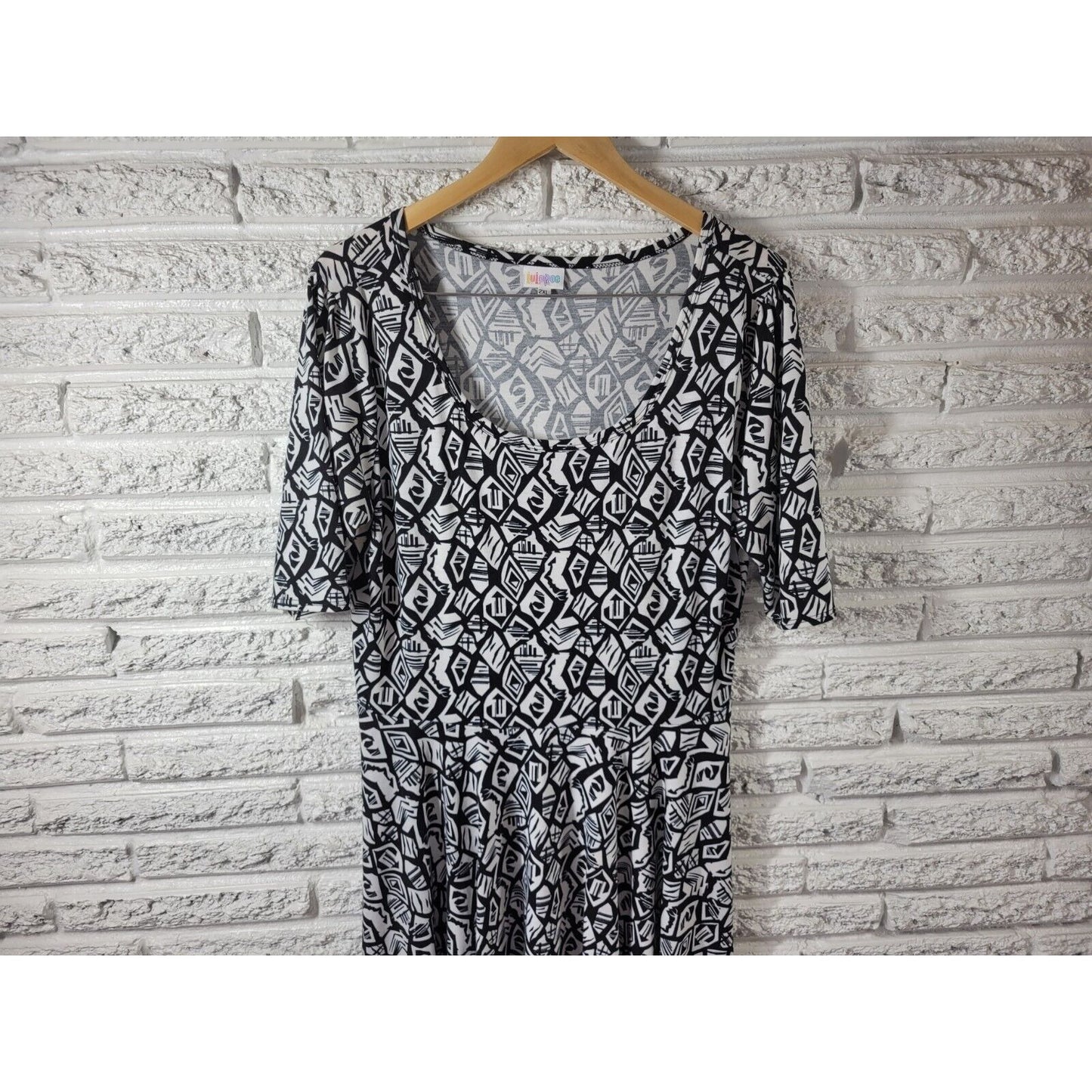 Lularoe Womens Dress 2XL Plus Fit Flare Short Sleeve Black Geometric Poly Blend