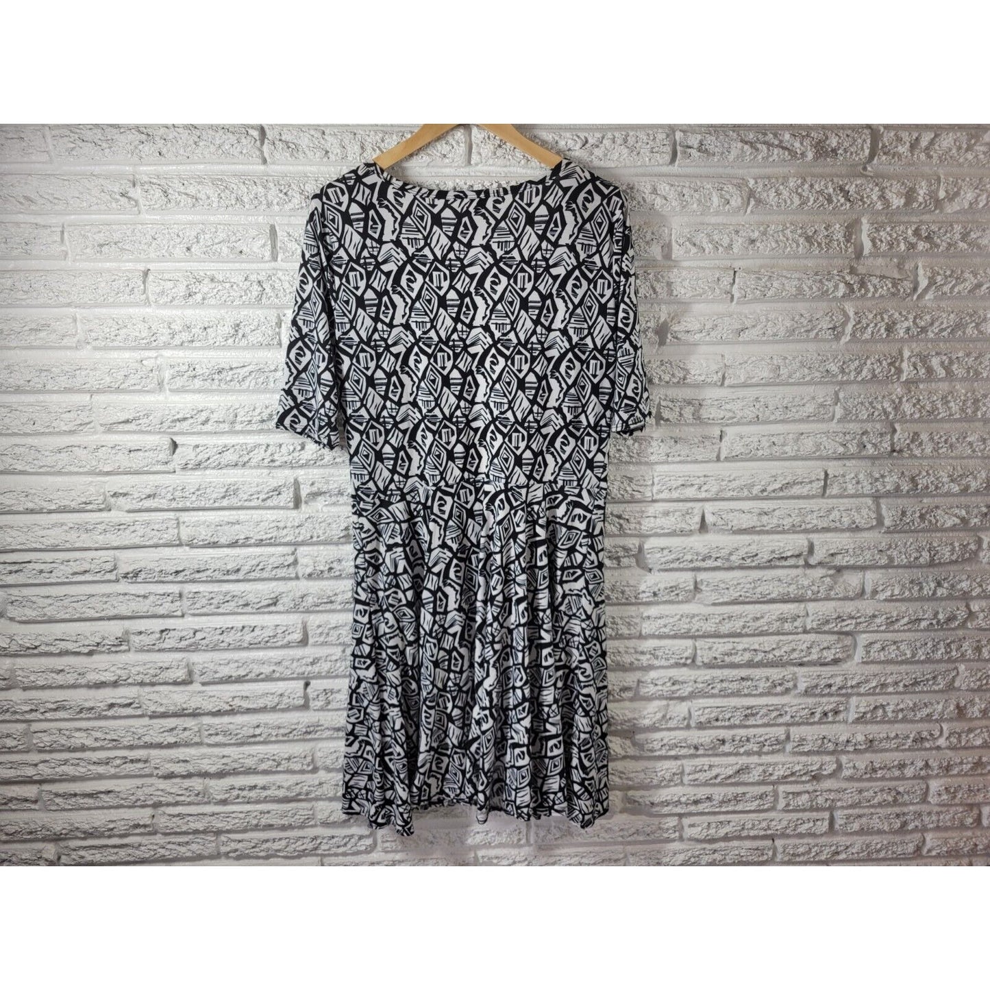 Lularoe Womens Dress 2XL Plus Fit Flare Short Sleeve Black Geometric Poly Blend