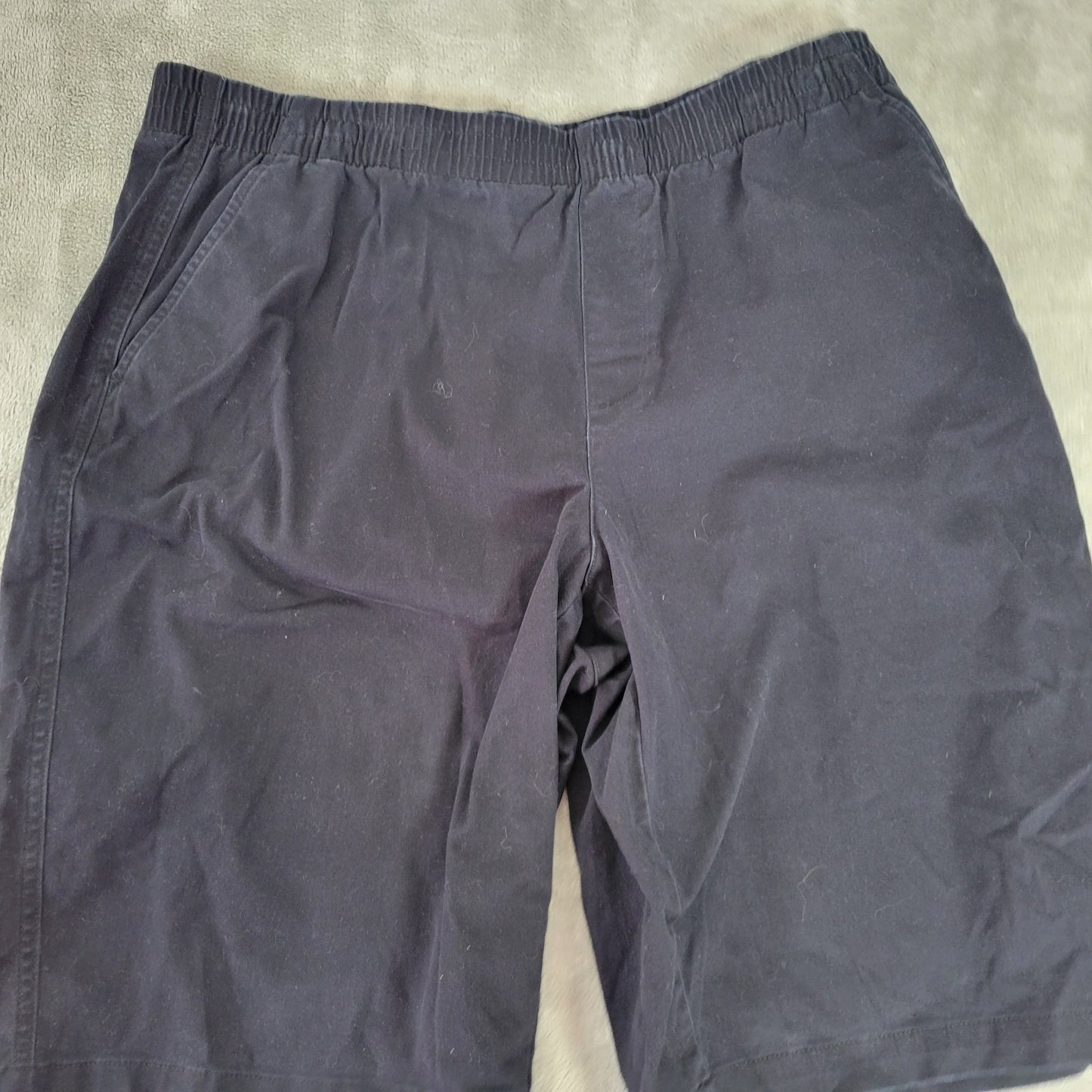Lands End Womens Shorts 16 Plus Pull On Mid Rise Black Comfort Waist Pockets