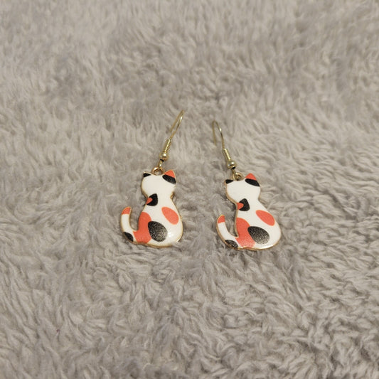 Cats Kittens Calico Earrings One Pair Gold Tone Fish Hook Dangle Hanging Novelty