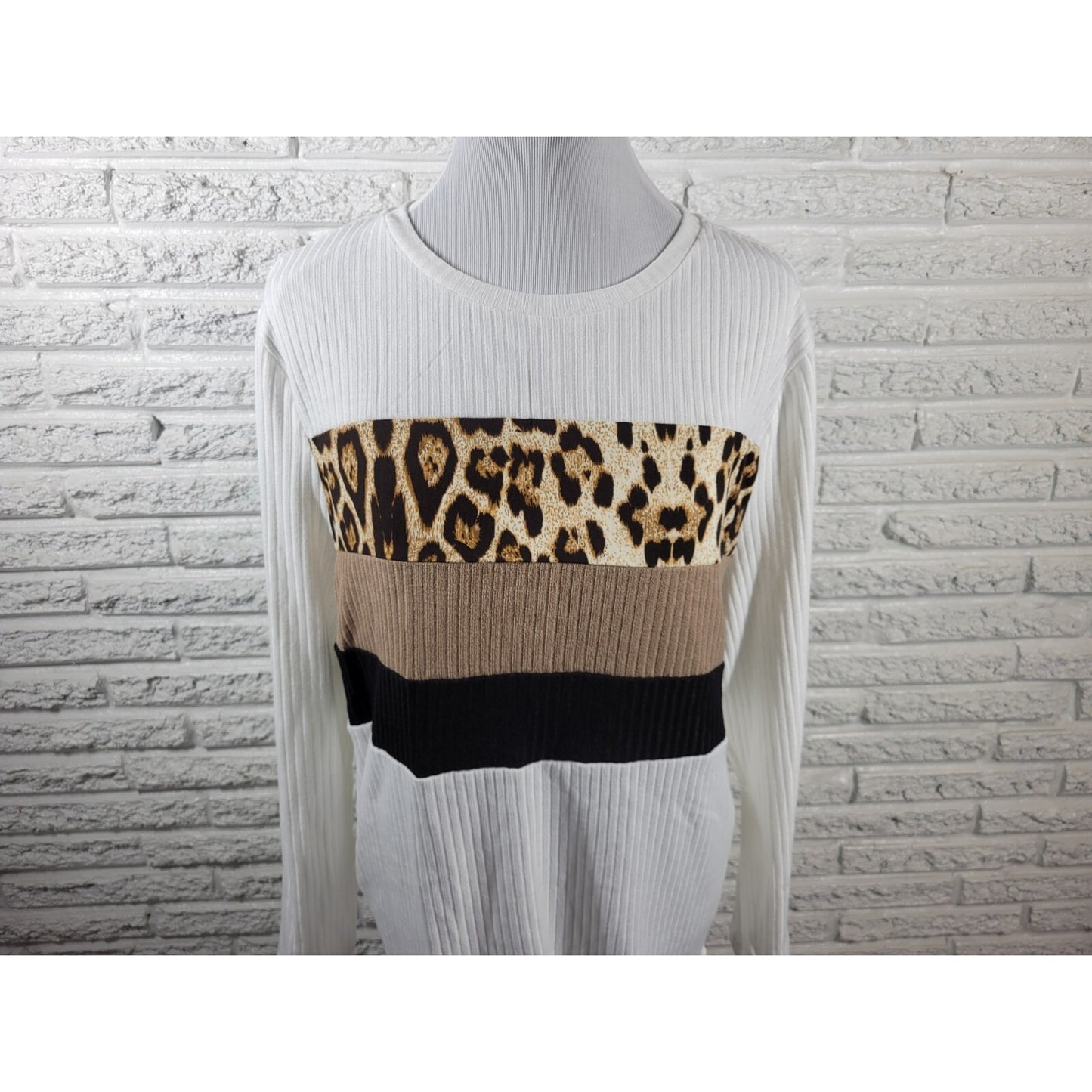 Emery Rose Womens Top 1XL Plus Long Sleeve Knit Brown Animal Print Lightweight