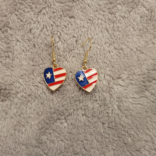 Fourth of July Patriotic Womens Earrings One Pair Flag Heart USA Hanging Dangle
