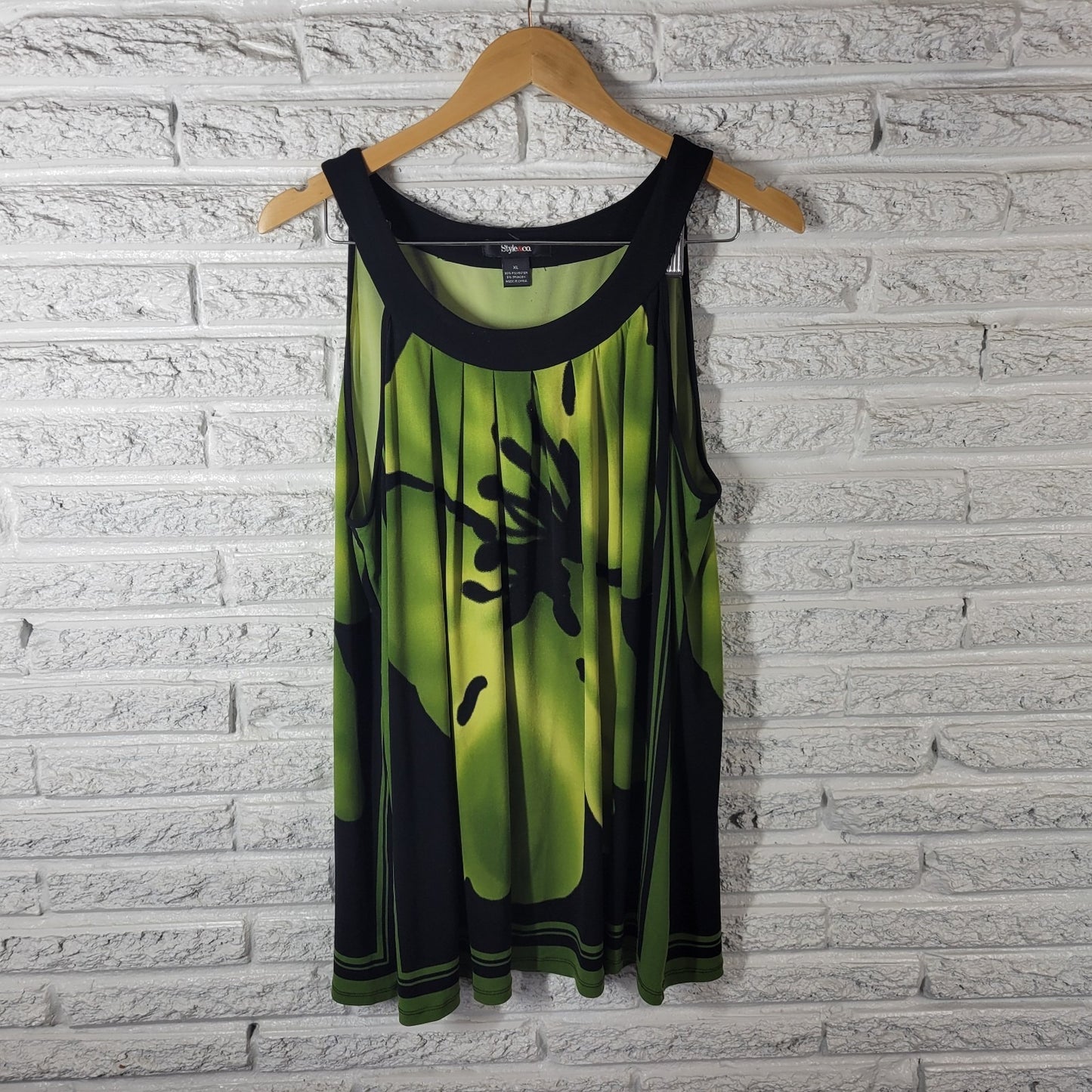 Style Co Womens Top Extra Large XL Swing Sleeveless Green Floral Poly Blend