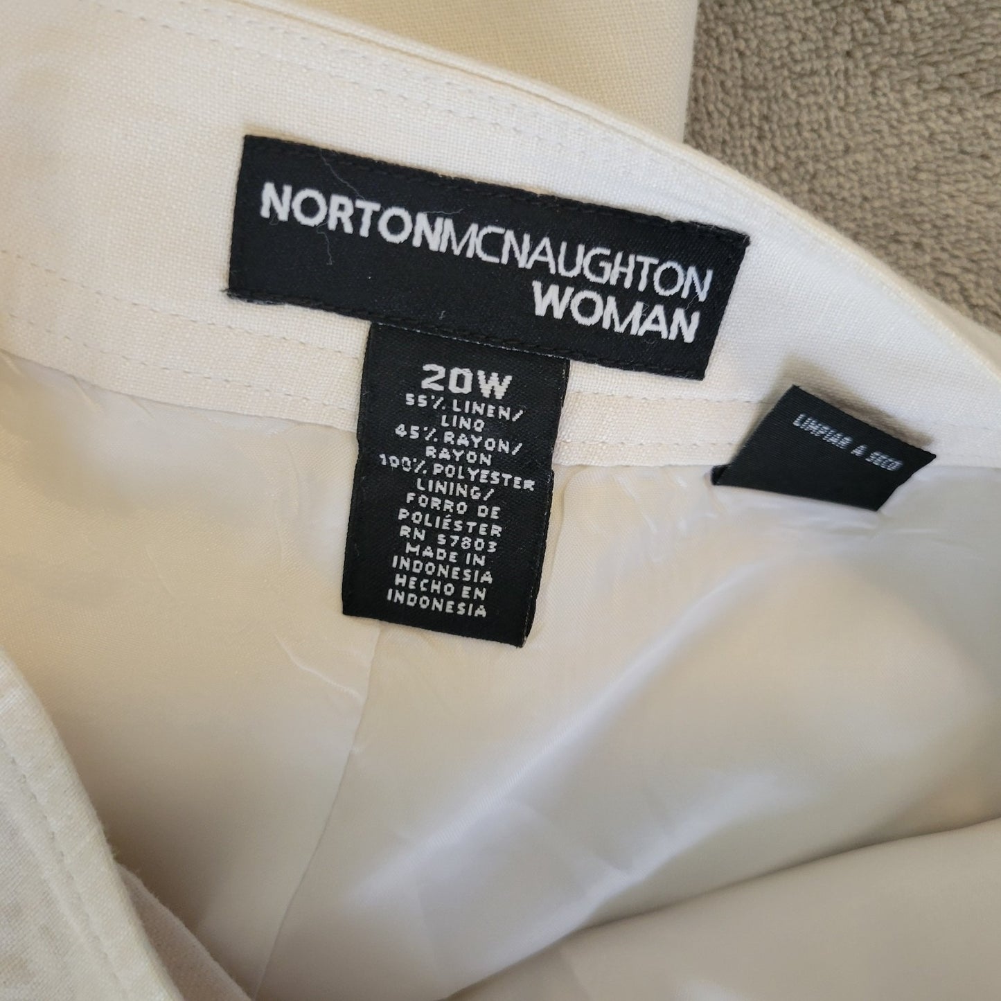 Norton McNaughton Womens Pants 20W Plus Capri White Linen Rayon Lined Office