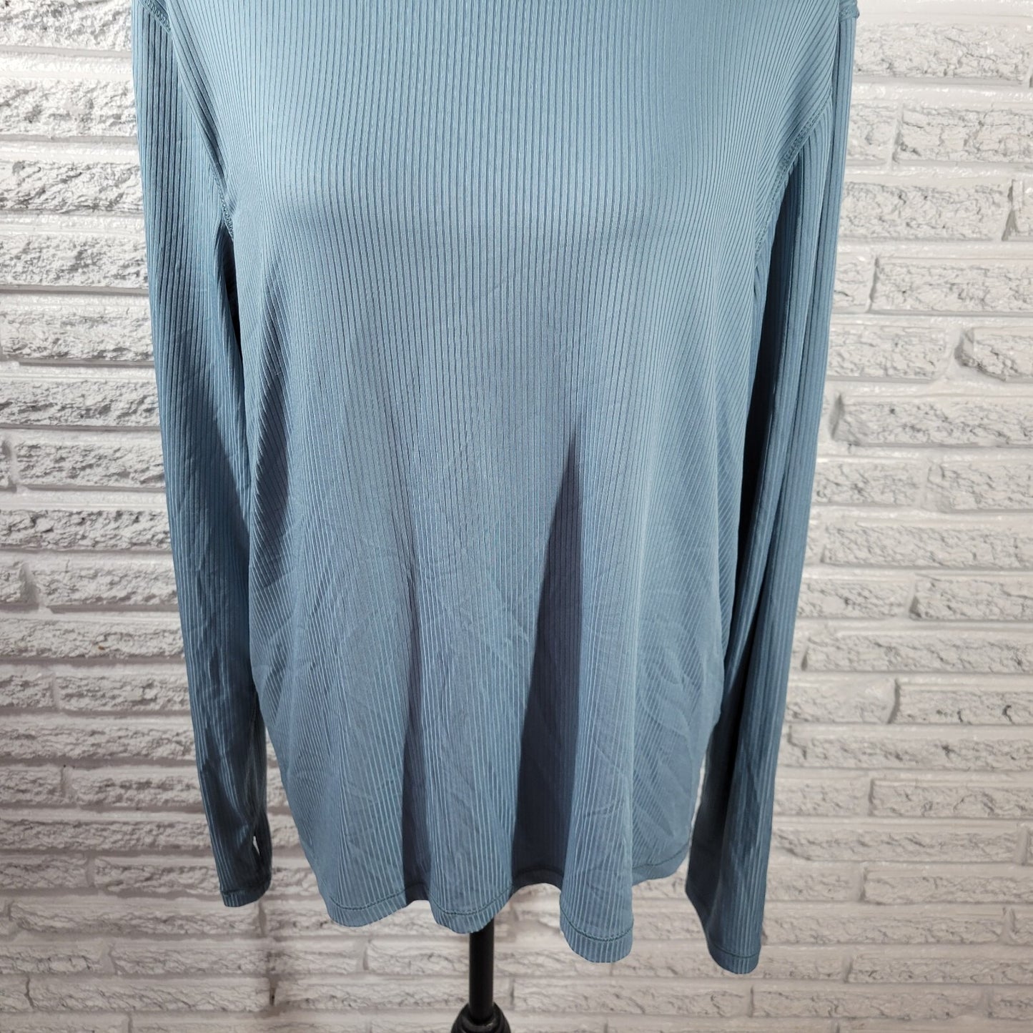 Danskin Womens Top XXL Tee Long Sleeve Poly Bend Powder Blue Ribbed Lightweight
