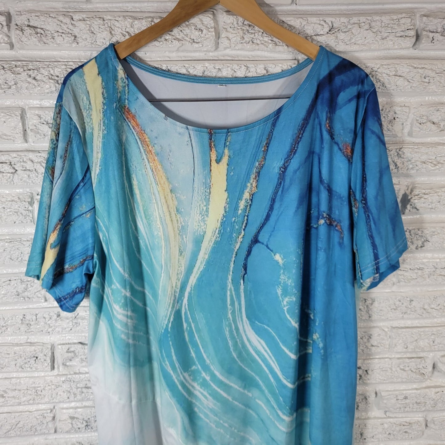 Womens Top 3XL Plus Tee Tunic Short Sleeve Blue Watercolor Poly Blend Casual