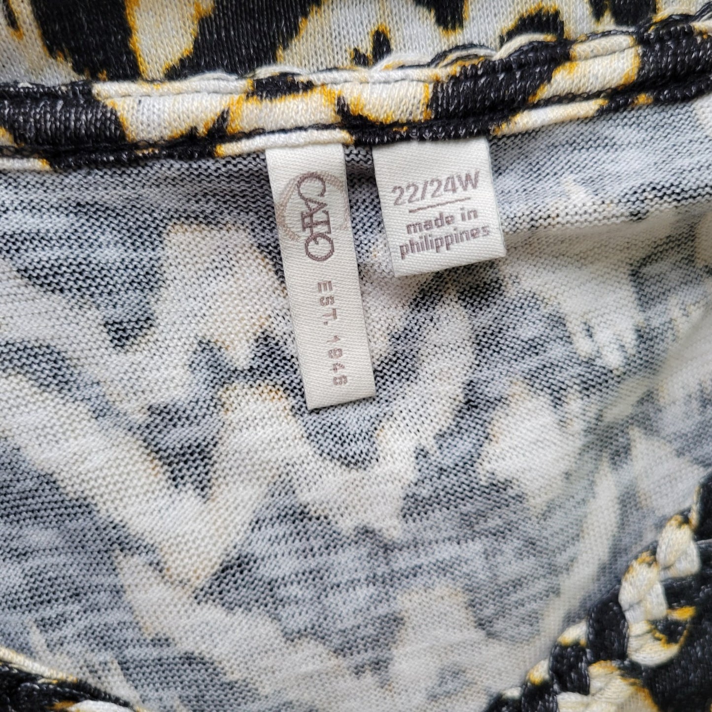 Cato Est 1946 Womens Top 22W 24W Long Sleeve Corded Neck Black Watercolor Comfy