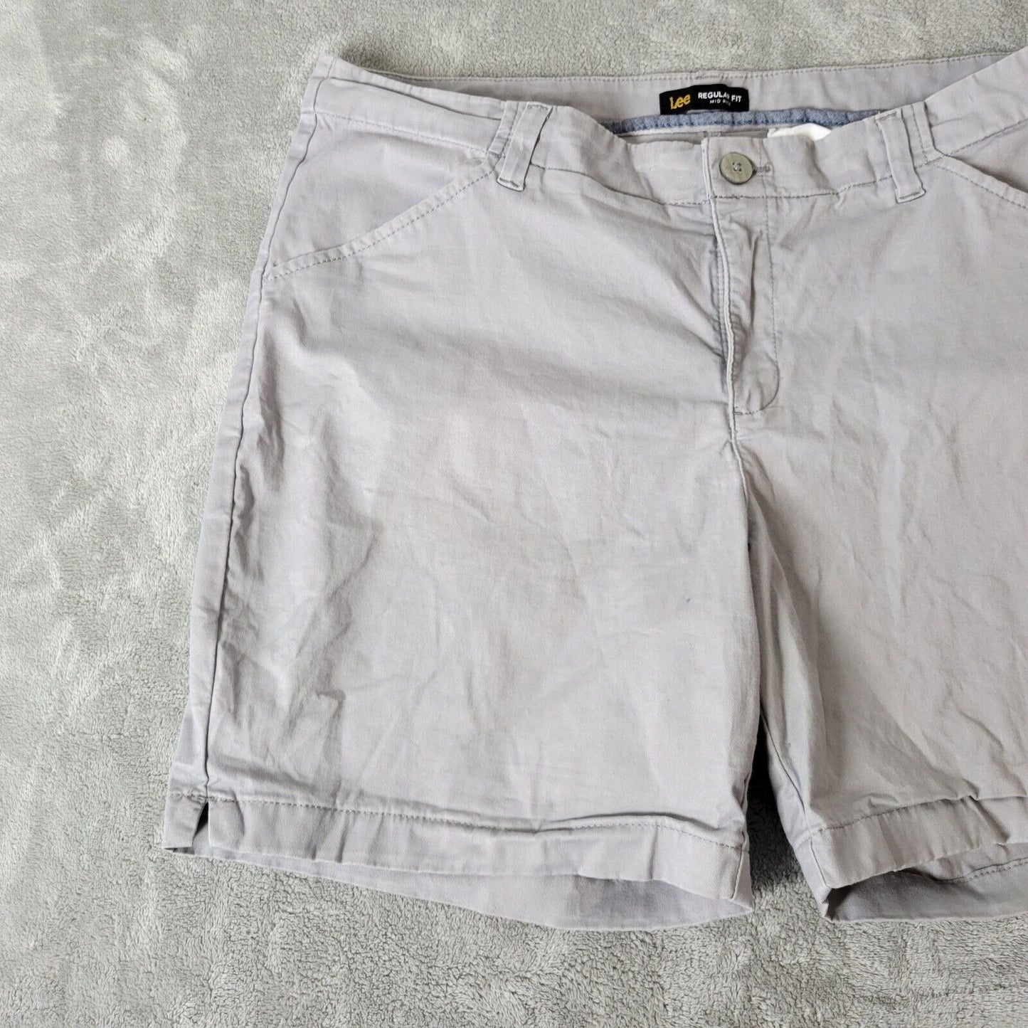 Lee Women Shorts 18M Plus Regular Fit Gray Mid Rise Cotton Blend Zip Lightweight