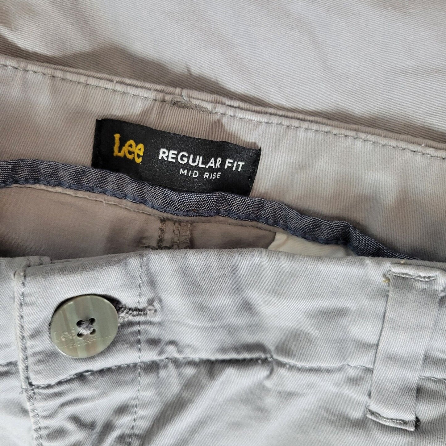Lee Women Shorts 18M Plus Regular Fit Gray Mid Rise Cotton Blend Zip Lightweight