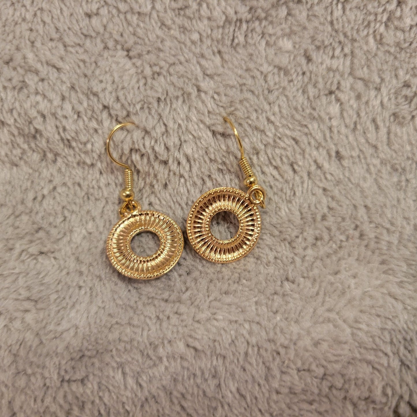 Fourth of July Patriotic Womens Earrings One Pair Life Preserver USA Hanging