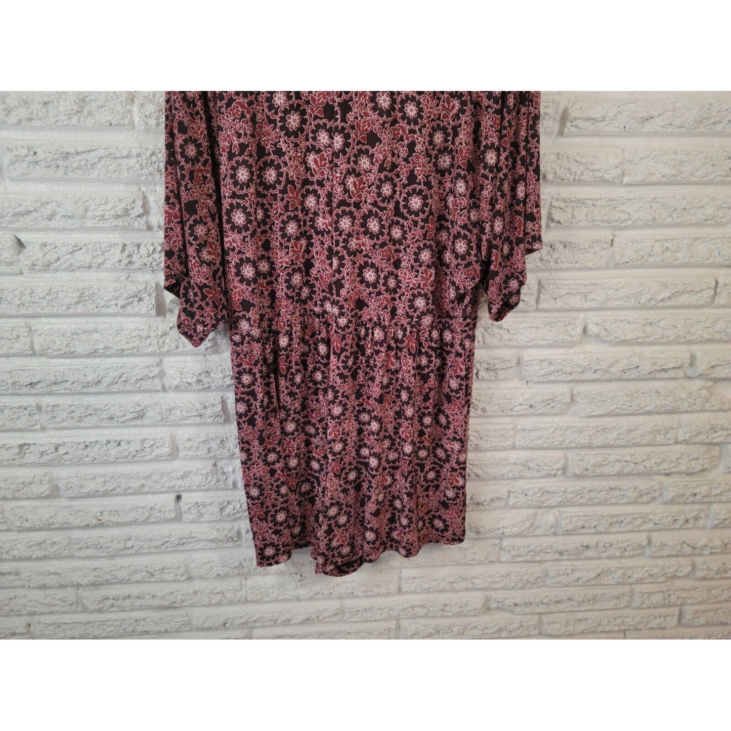 Forever 21 Womens Romper 2X Plus Short Sleeve Polyester Floral Poly Blend