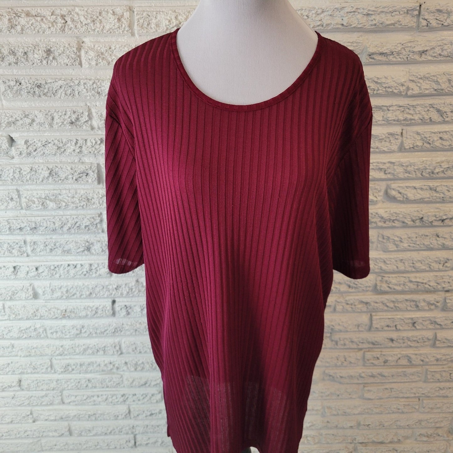 Ashley Stewart Womens Top 18 20 Short Sleeve Burgundy Sheer Ribbed Lightweight
