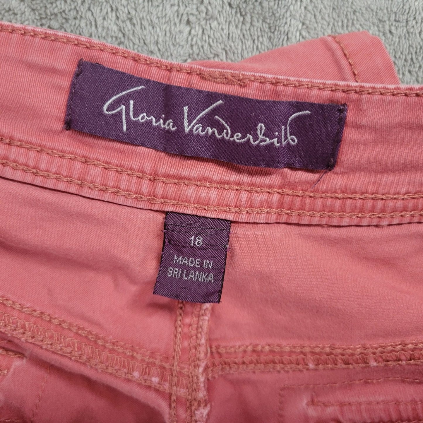 Gloria Vanderbilt Womens Shorts Pink Denim 18 Plus Cotton Blend Zip Fly Stretch