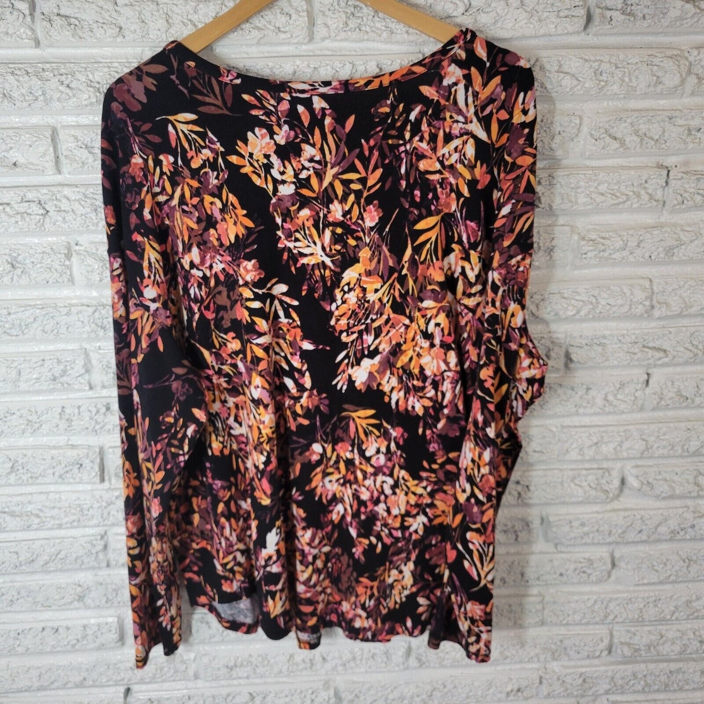 Westbound Womens Top 3X Plus Long Sleeve Knit Orange Black Floral Comfy Casual