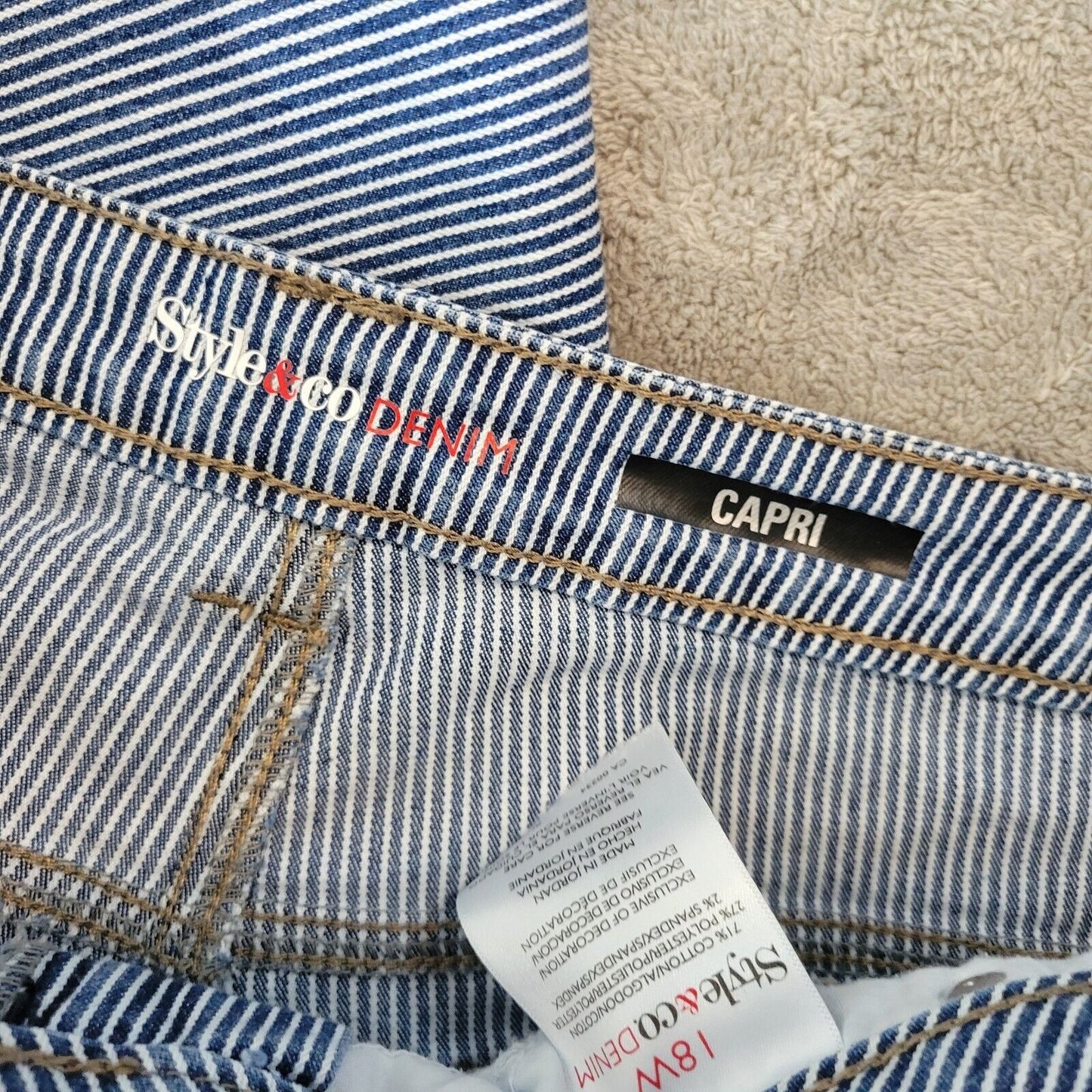 Style Co Women Jeans 18W Plus Capri Blue White Stripe Denim Zip Fly Cotton Blend