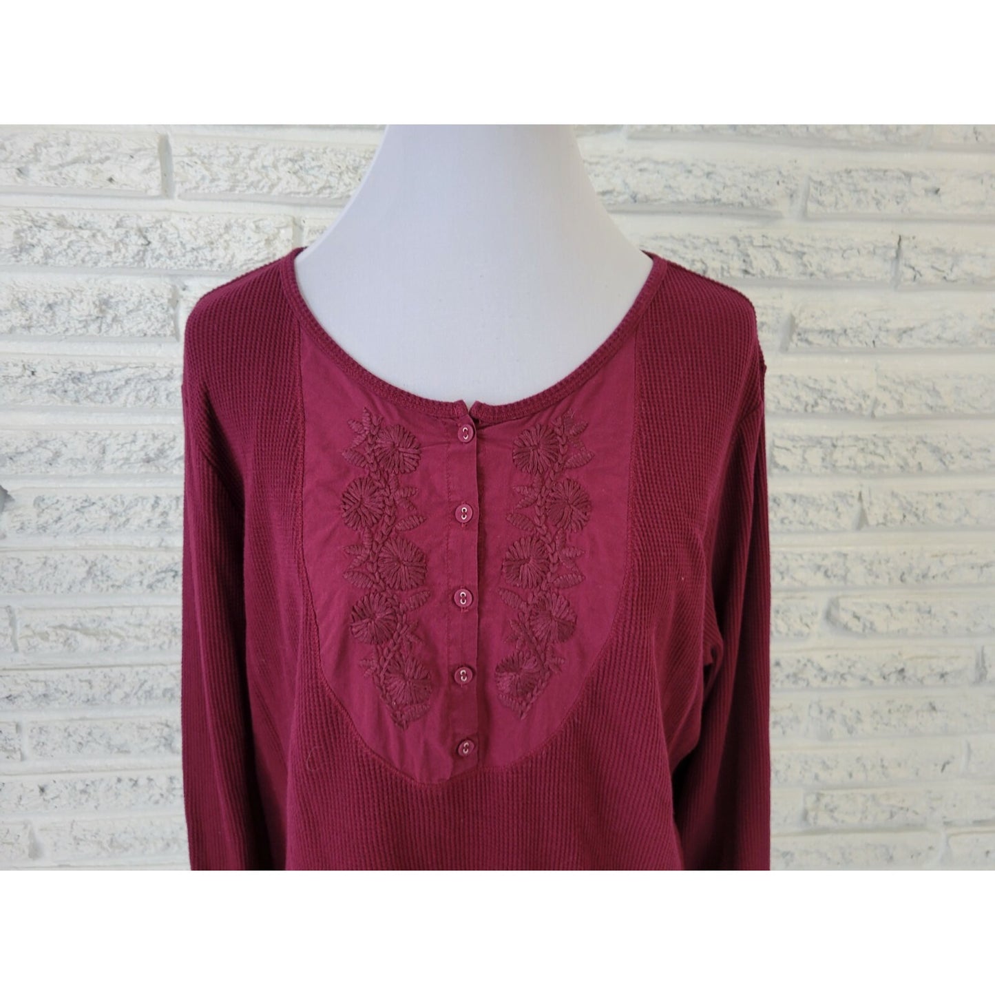 Dress Barn Womens Sweater 22 24 Plus Henley Button Burgundy Waffle Knit Ribbed