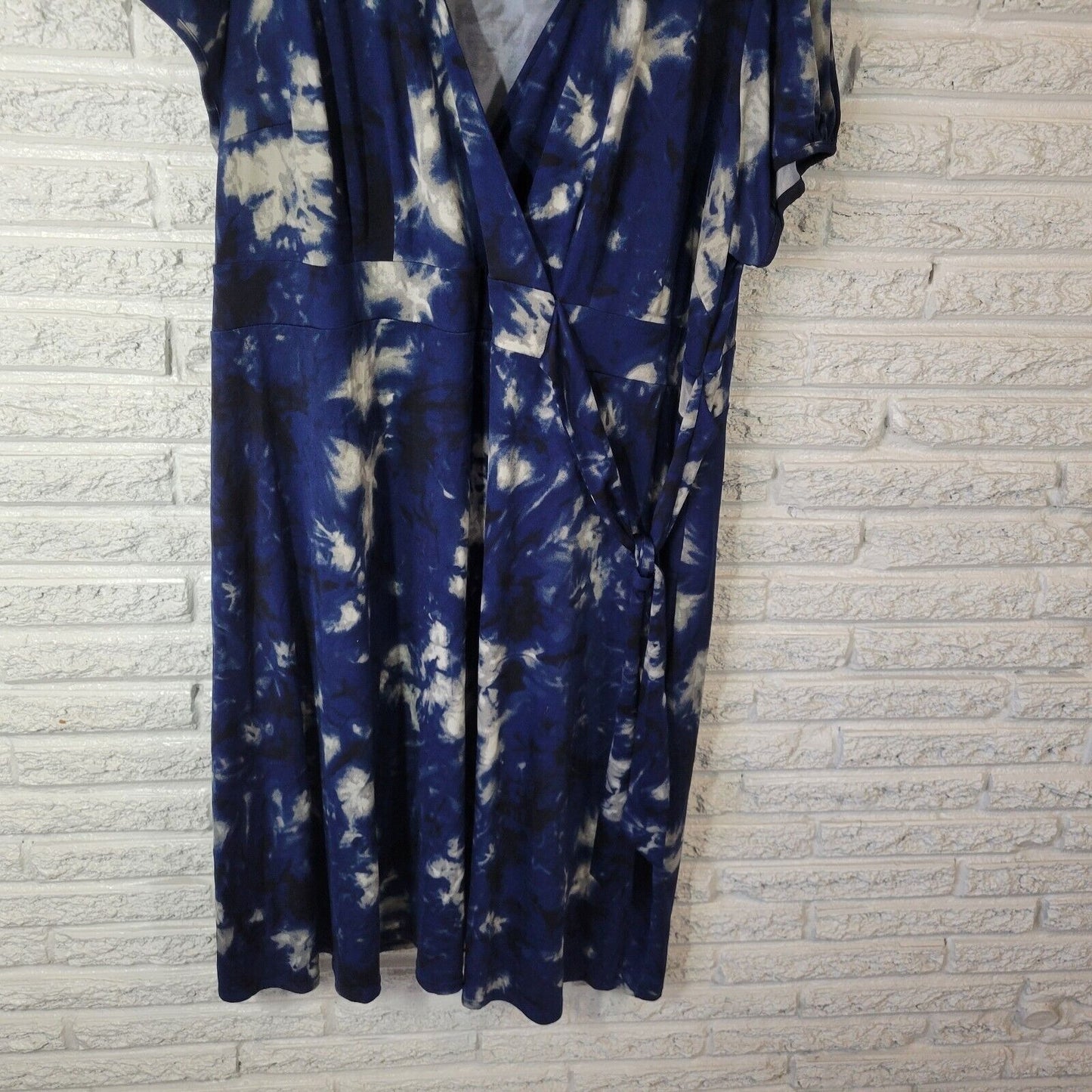 Dress Barn Womens Dress 22W Short Sleeve Blue Tie Dye Side Zip Poly Blend Sash