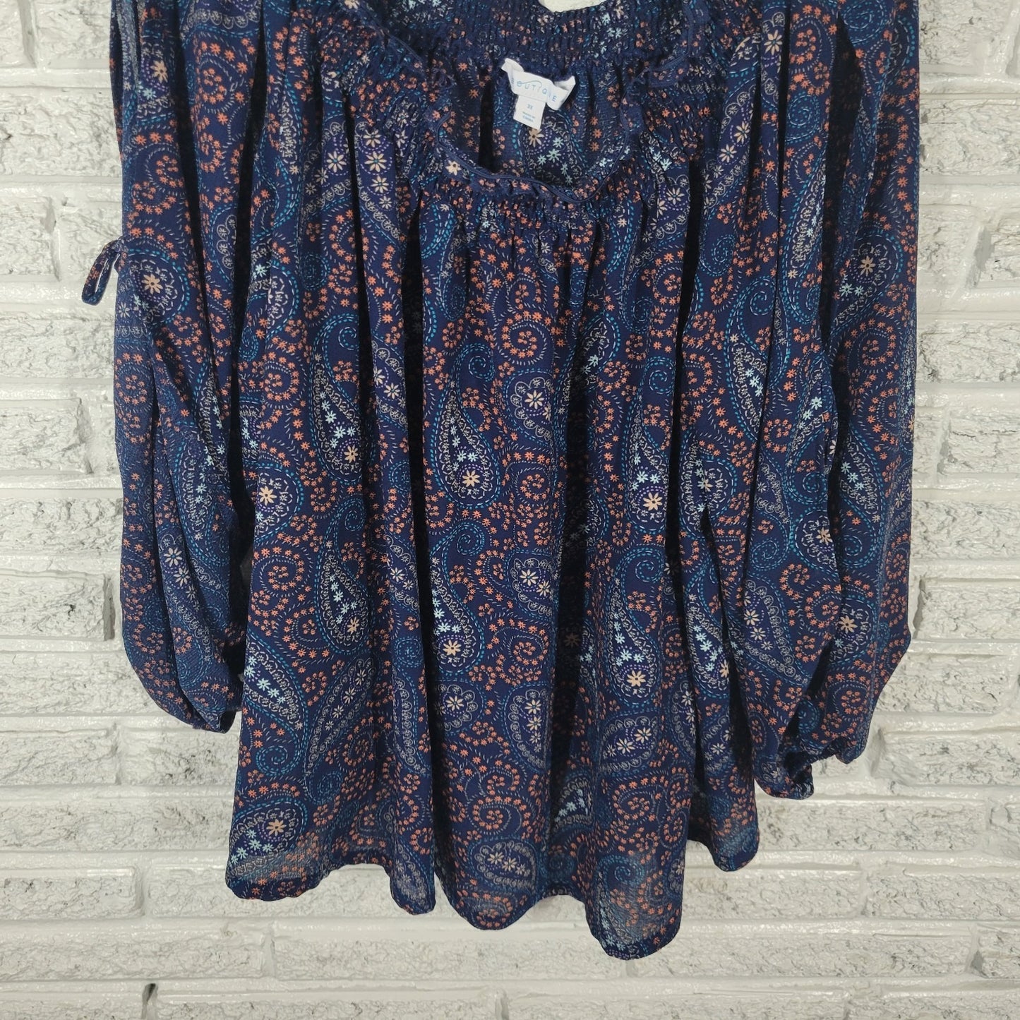 Boutique Women Top 3X Plus 3/4 Split Sleeve Blue Paisley On Off Shoulder Smocked
