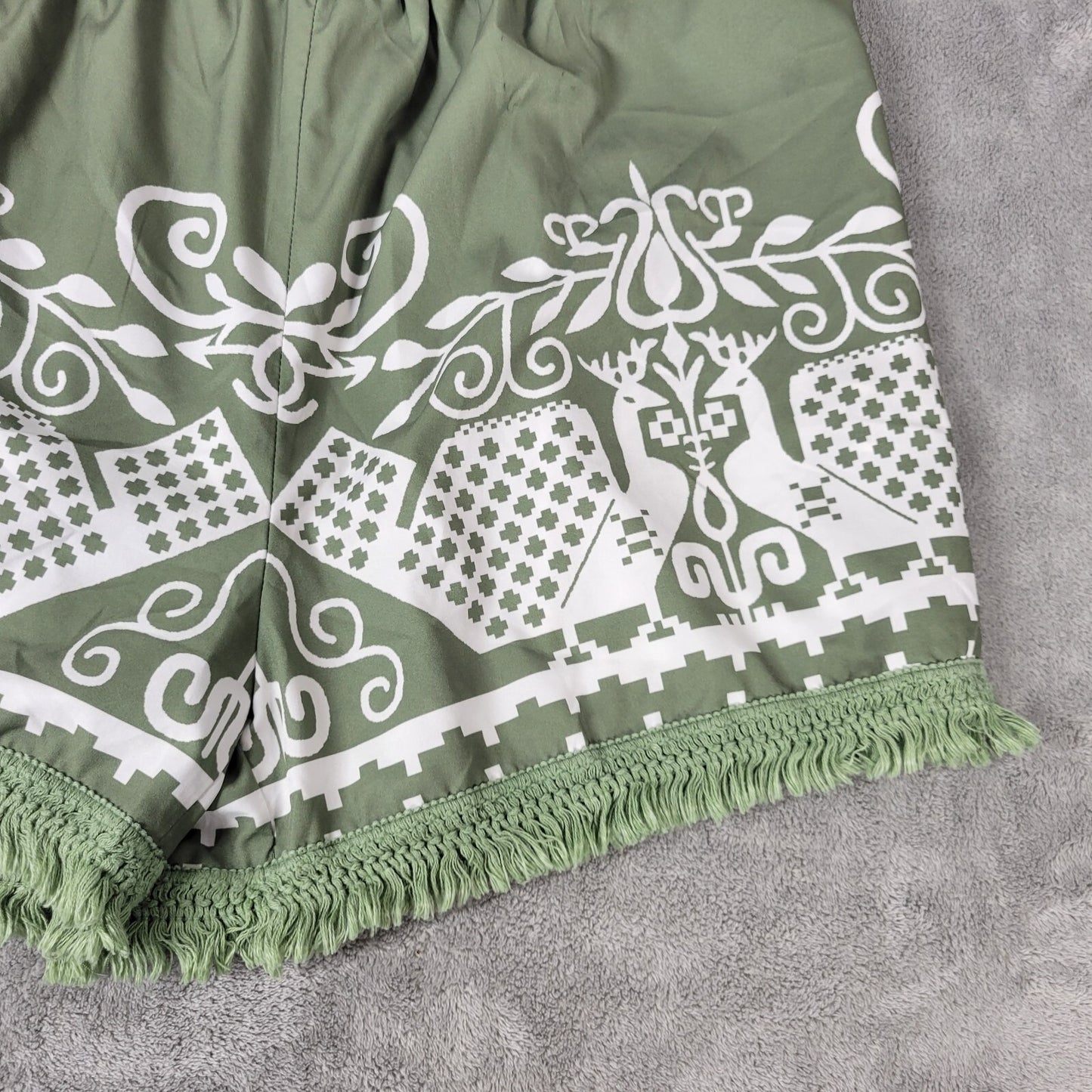 Shein Curve Womens Shorts 3XL Plus Green Bird Mural Geometric Lightweight Fringe