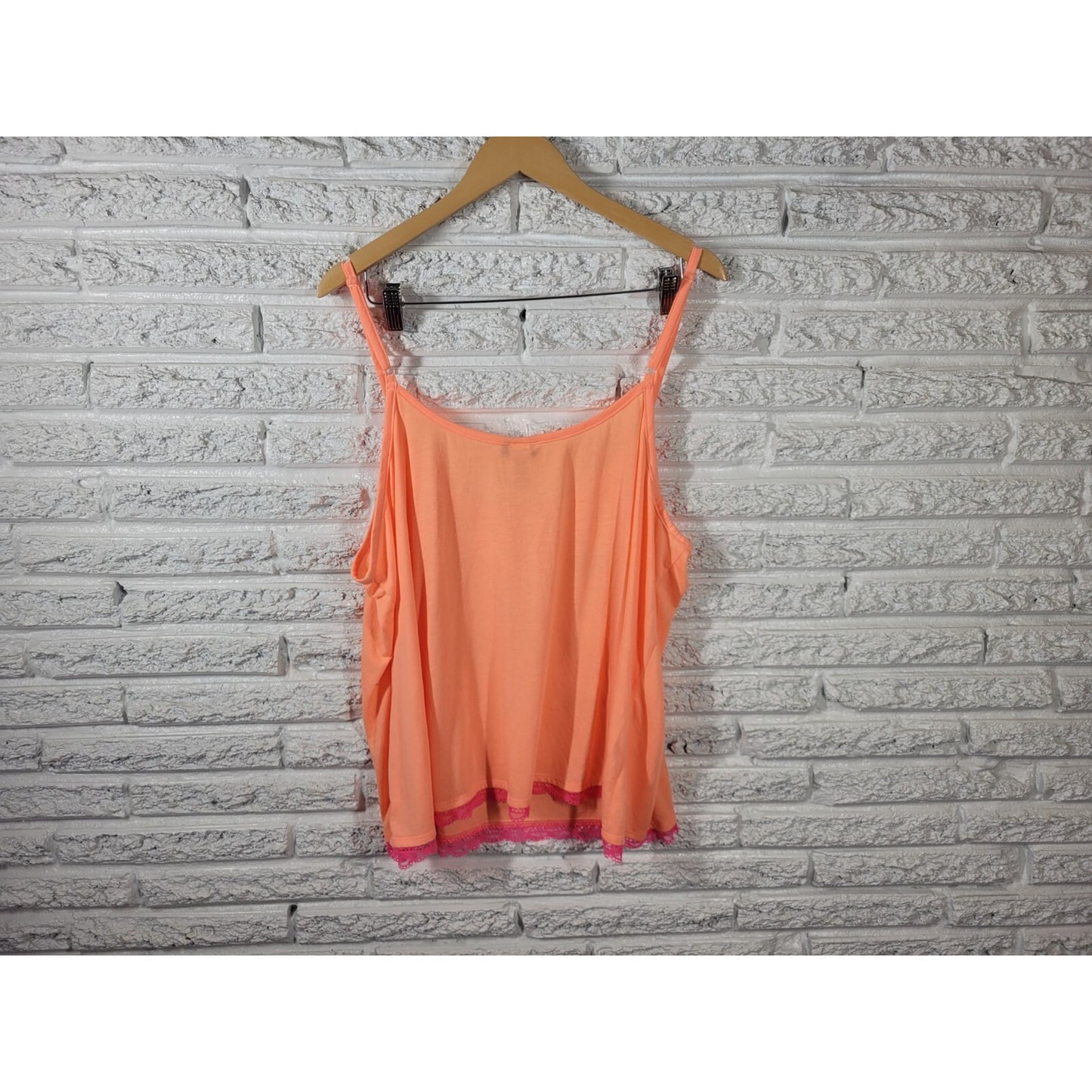 Joe Boxer Womens Top 3X Pajama Cami Pucker Up Lips Orange Poly Blend Lace Hem
